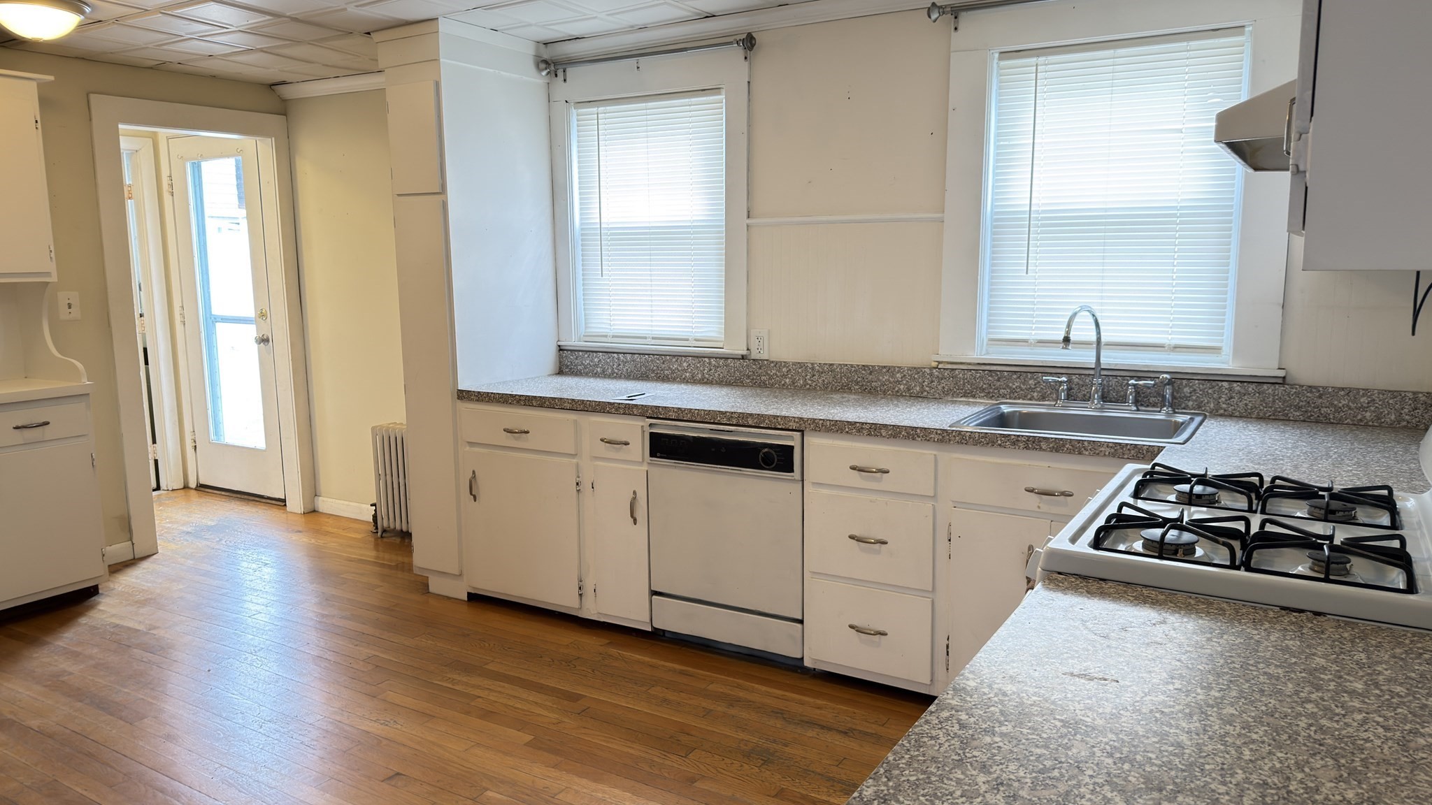 930 Sea St, Quincy, MA 02169 - Image 11
