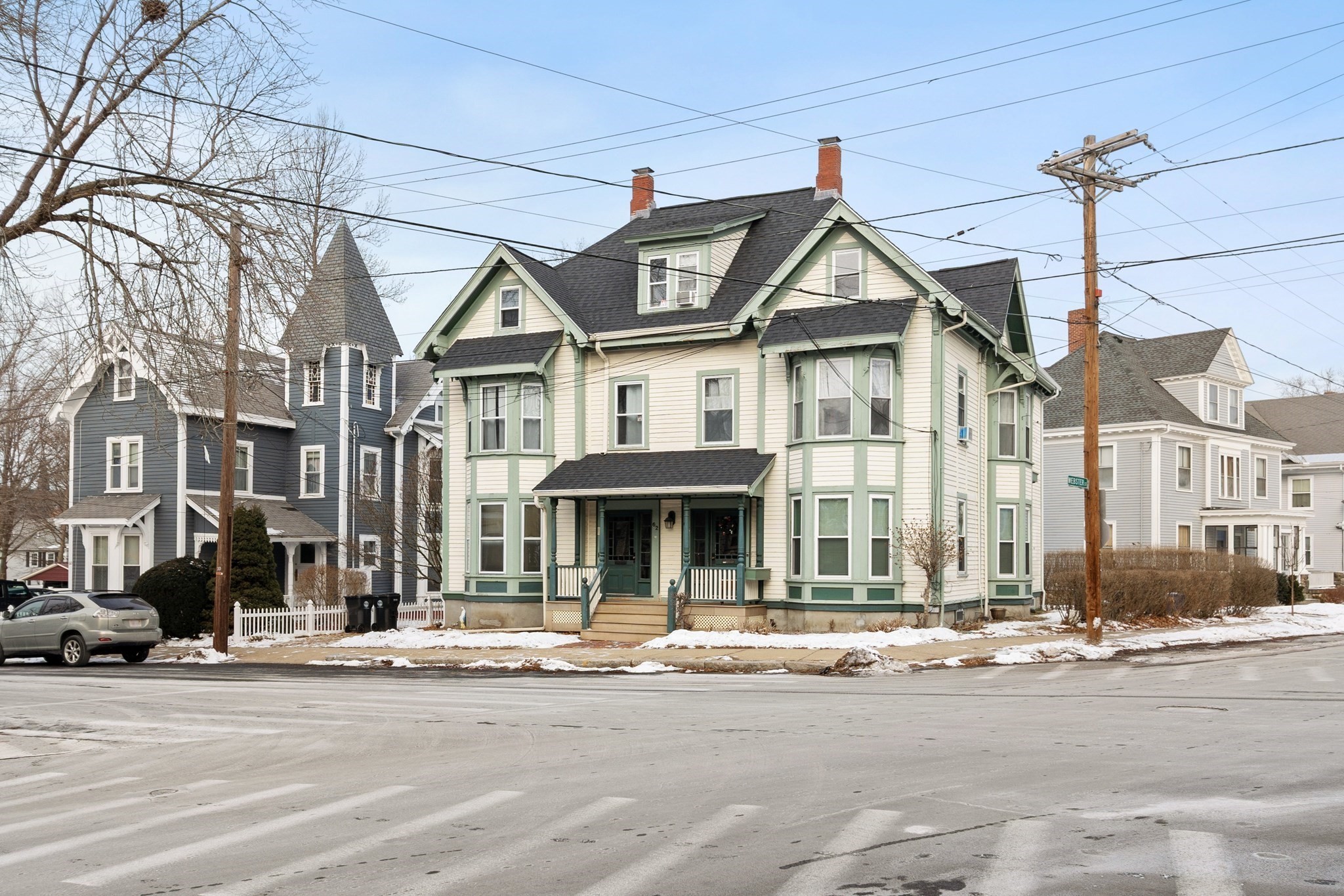 64 Arlington St Unit 2, Haverhill, MA 01830