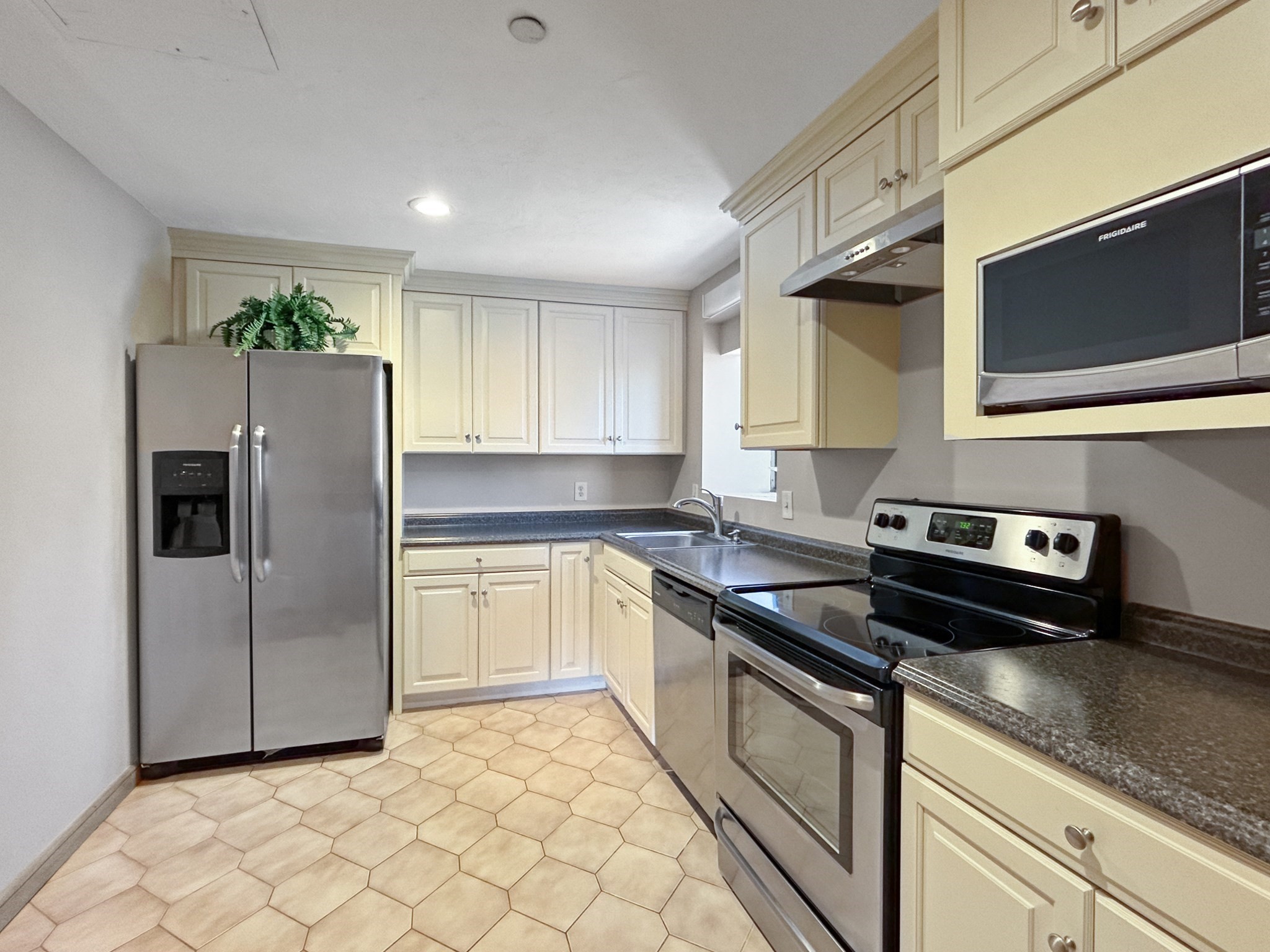 65 Lake Avenue Unit 1008, Worcester, MA 01604 - Image 29