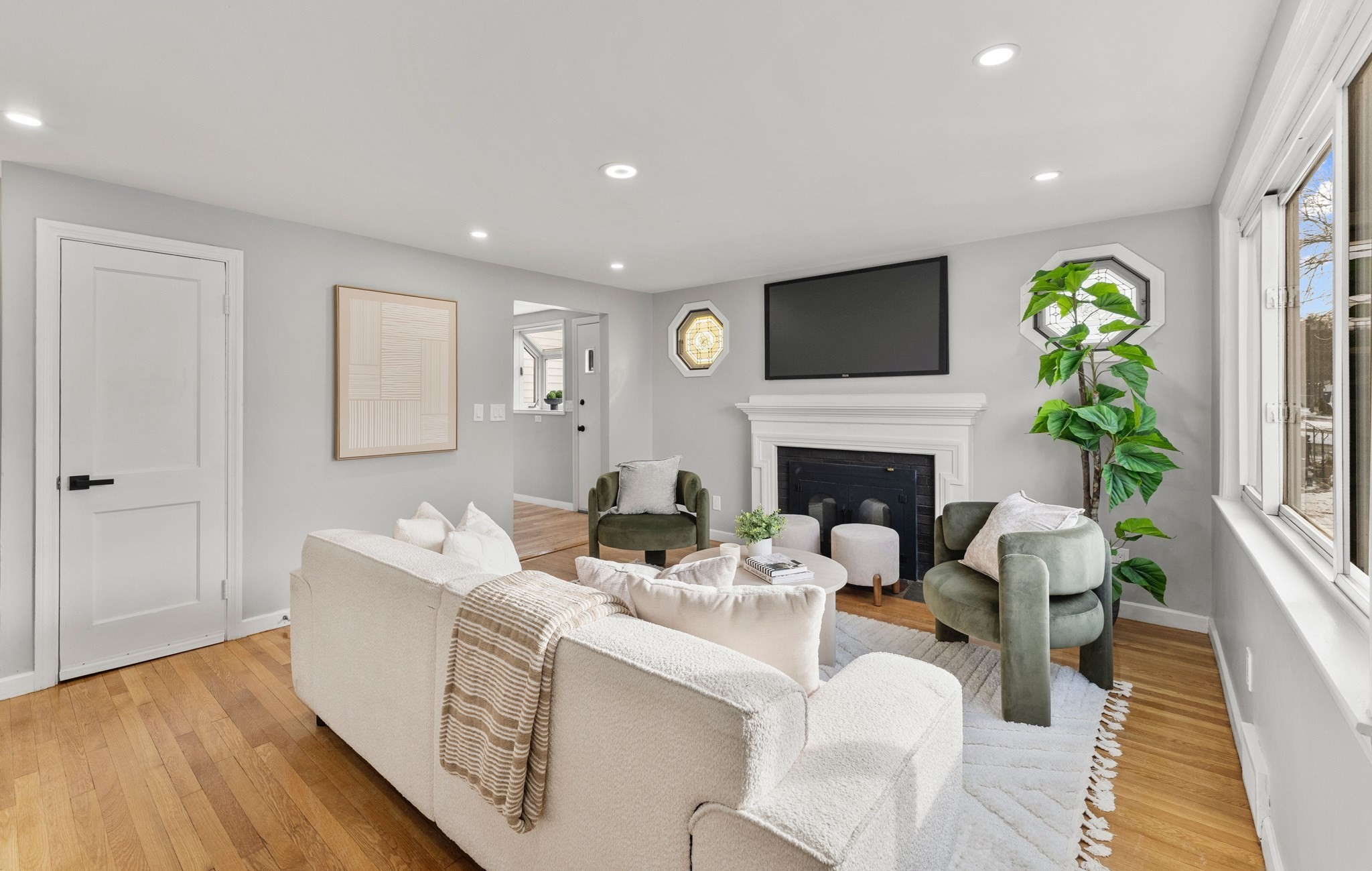 10 Van Brunt St, Hyde Park, Boston, MA 02136 - Image 3