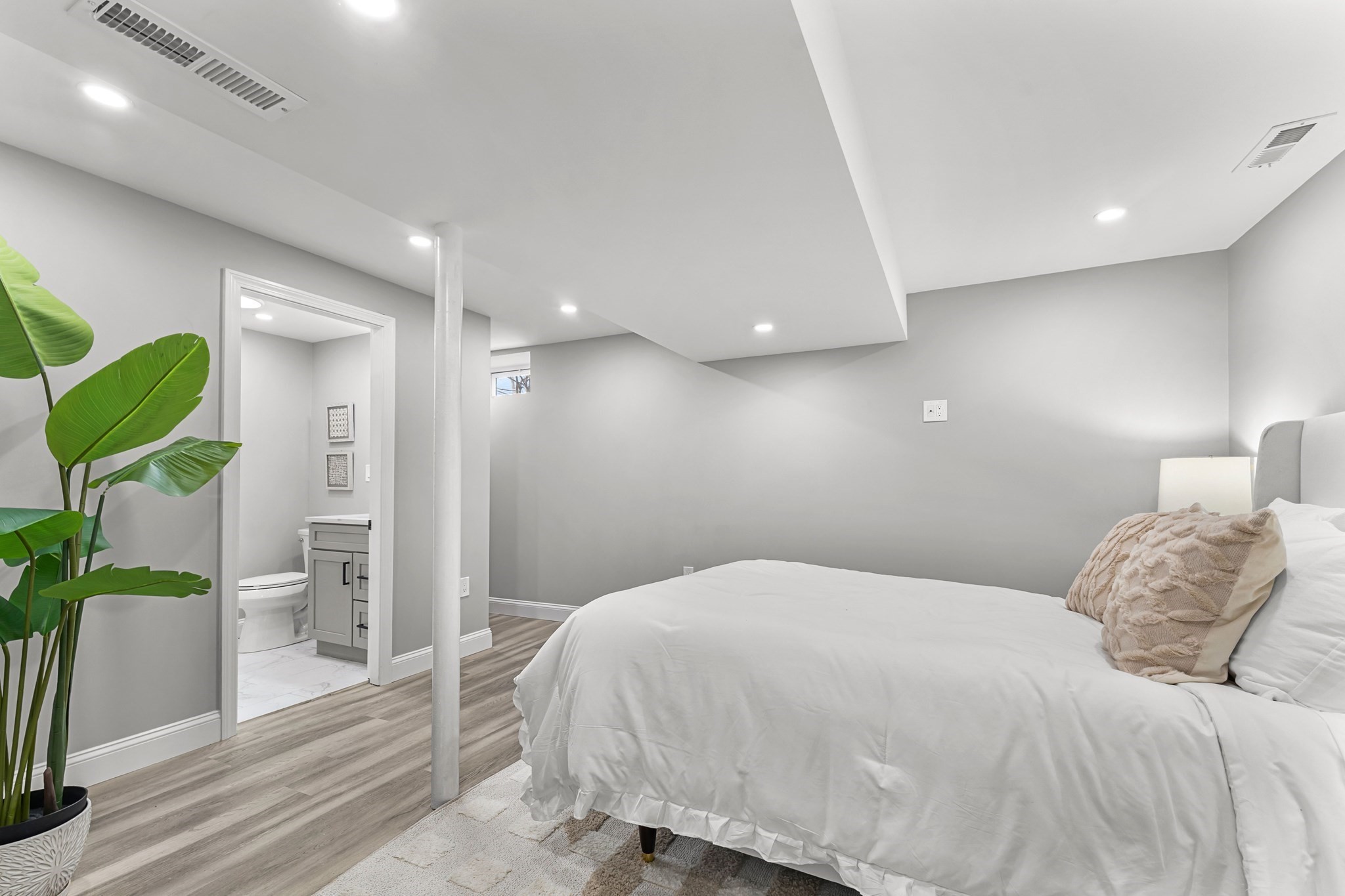 10 Van Brunt St, Hyde Park, Boston, MA 02136 - Image 21