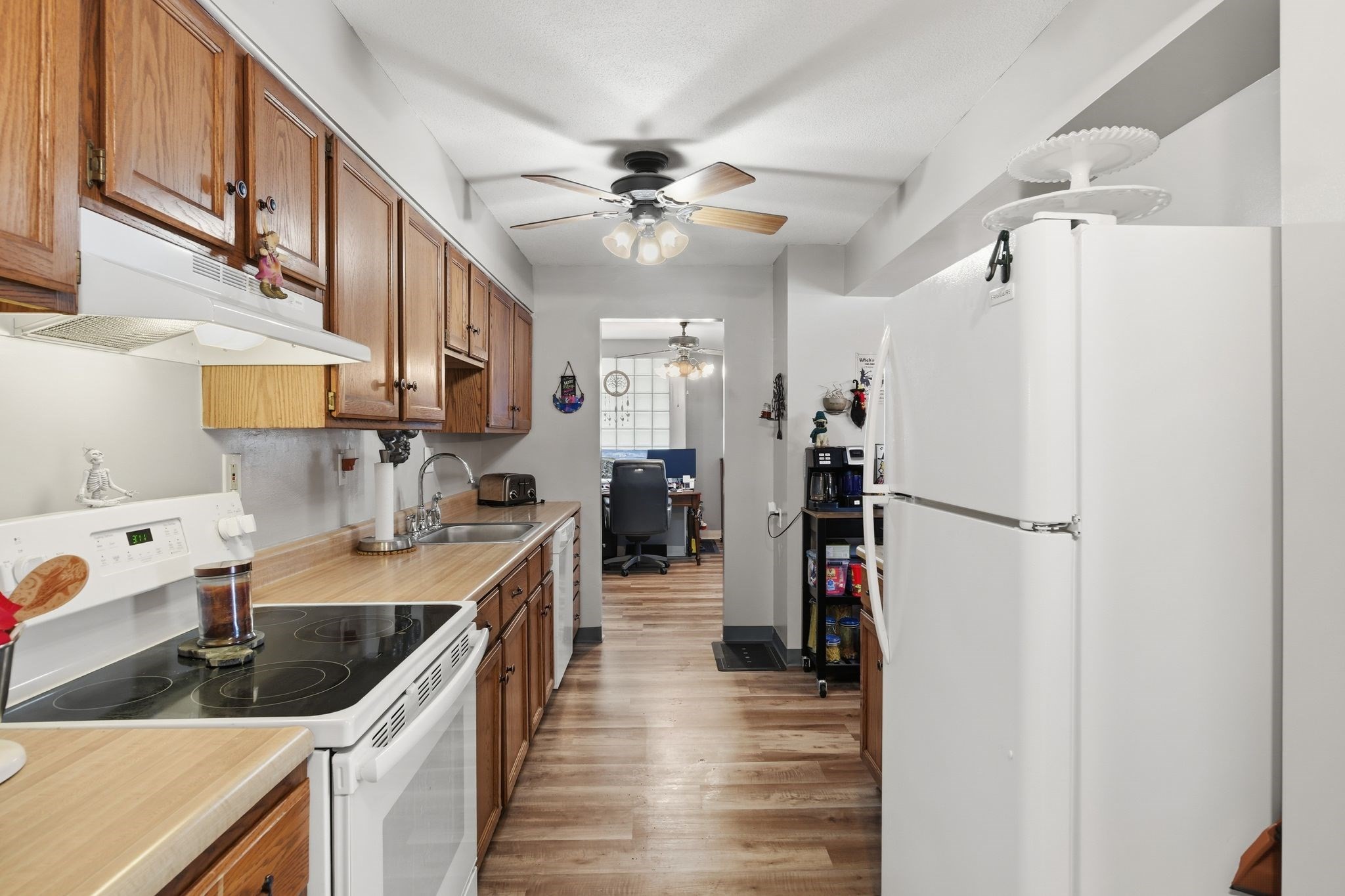 37 Greenwood Ter Unit 37, Chicopee, MA 01022 - Image 14