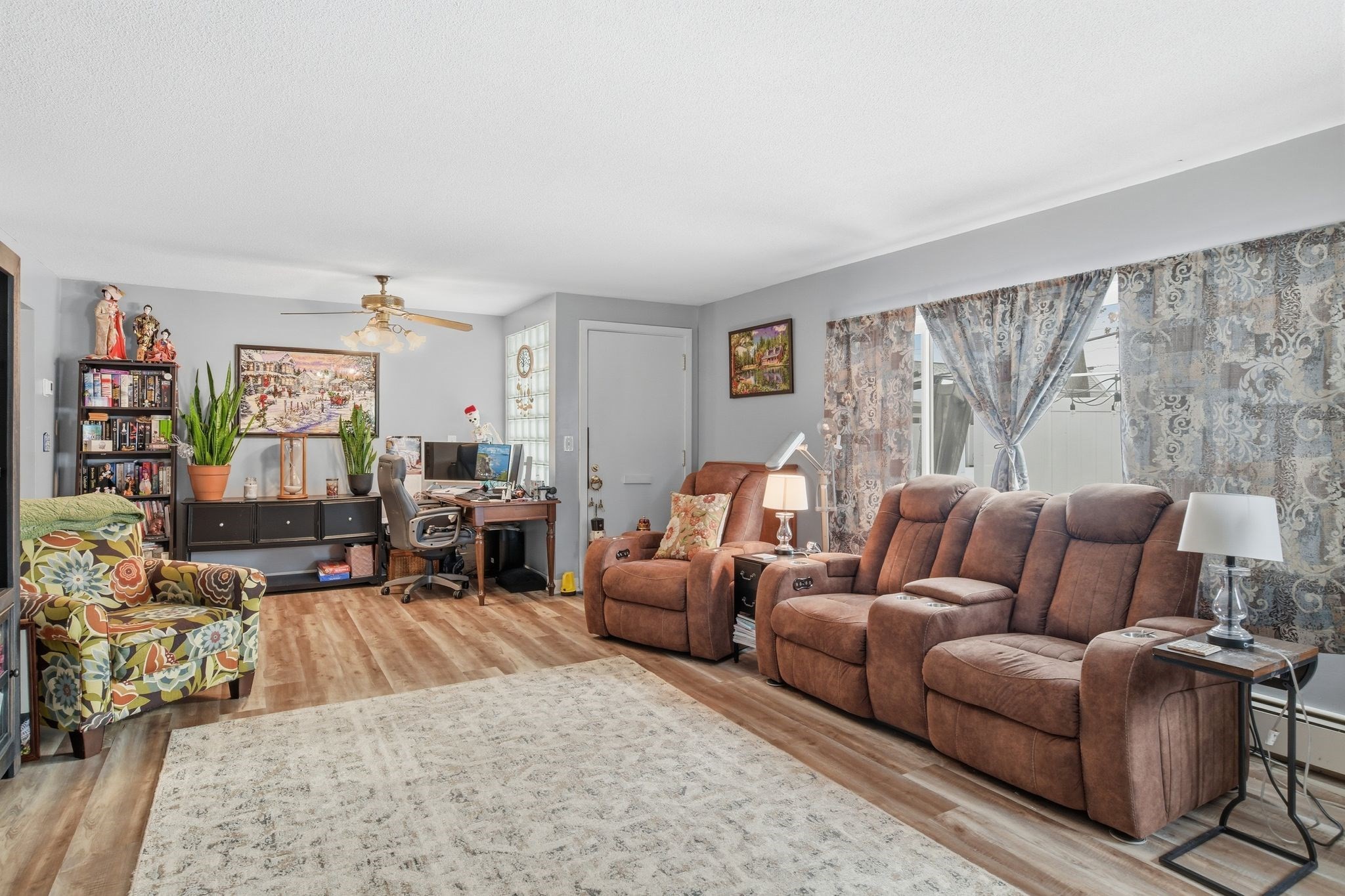 37 Greenwood Ter Unit 37, Chicopee, MA 01022 - Image 3