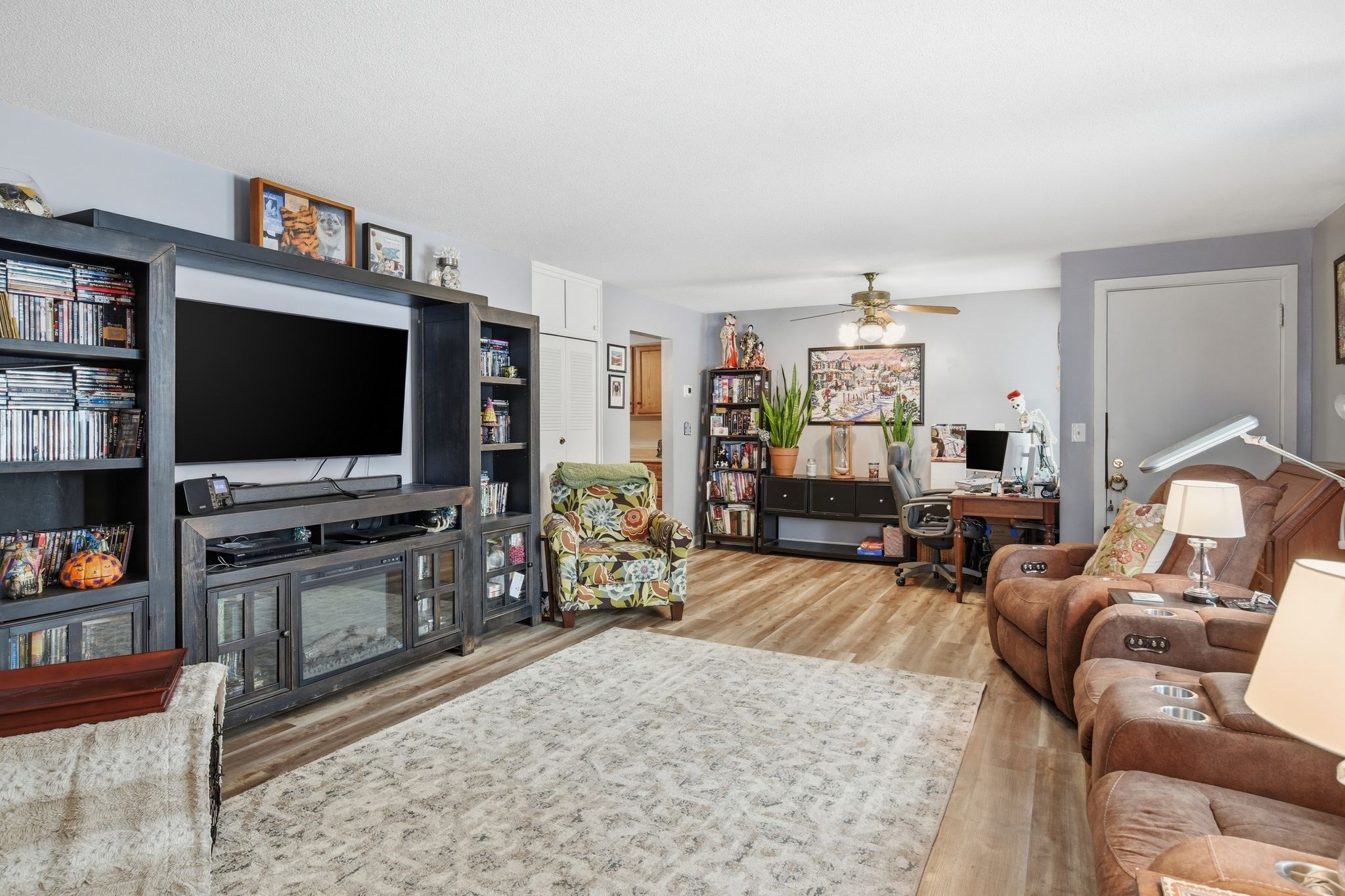 37 Greenwood Ter Unit 37, Chicopee, MA 01022 - Image 4