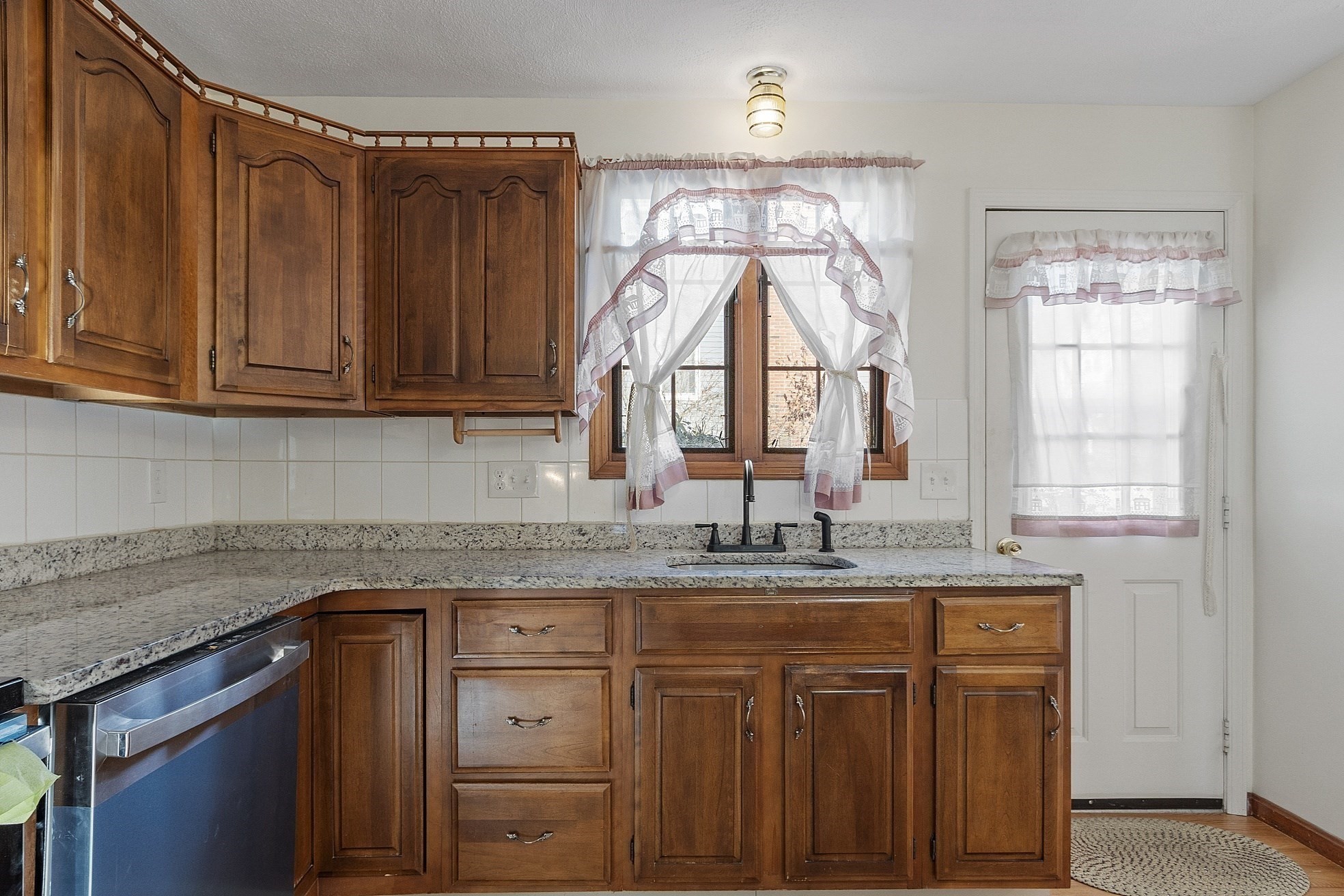 27 Donnelly Dr, Lynn, MA 01904 - Image 12