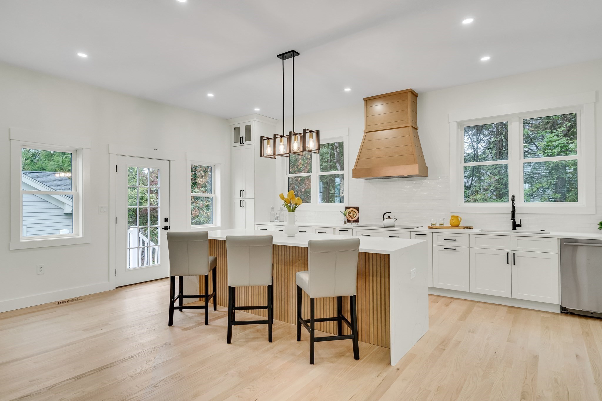 22 Estabrook Rd, Lexington, MA 02421 - Image 11