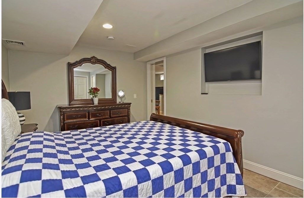 56 Valley St, Everett, MA 02149 - Image 33