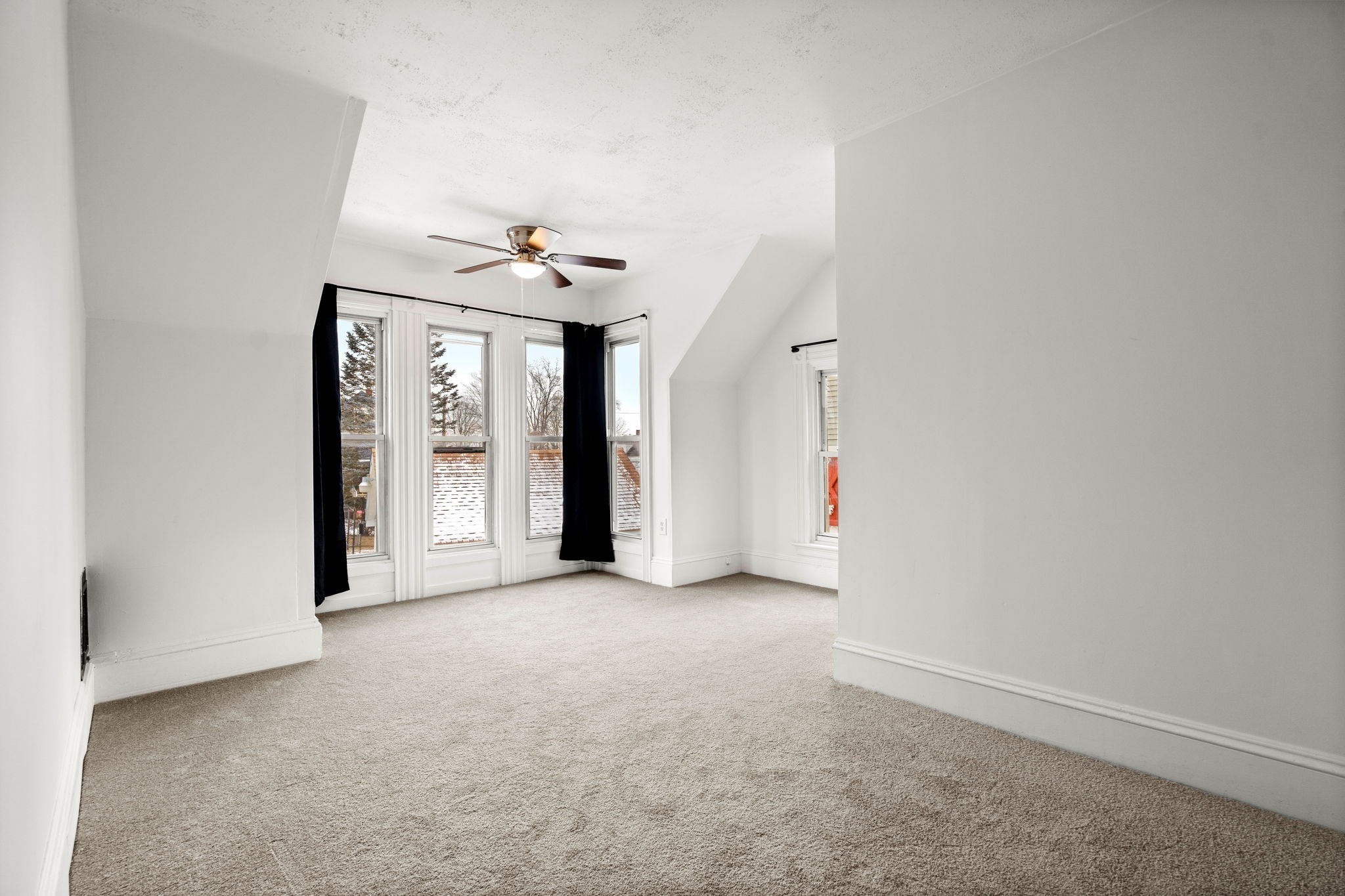 77 Race St, Haverhill, MA 01830 - Image 30