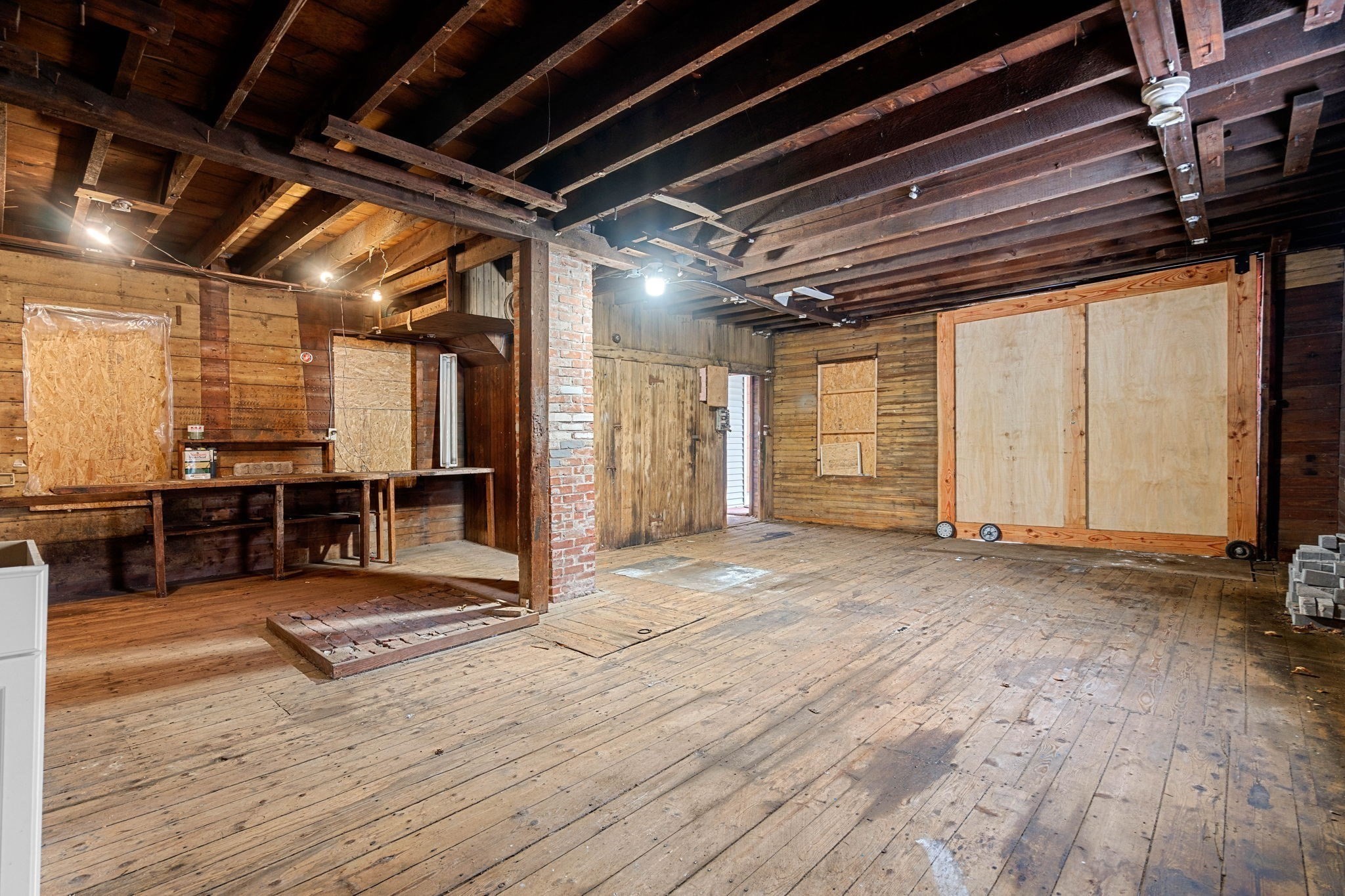 77 Race St, Haverhill, MA 01830 - Image 35