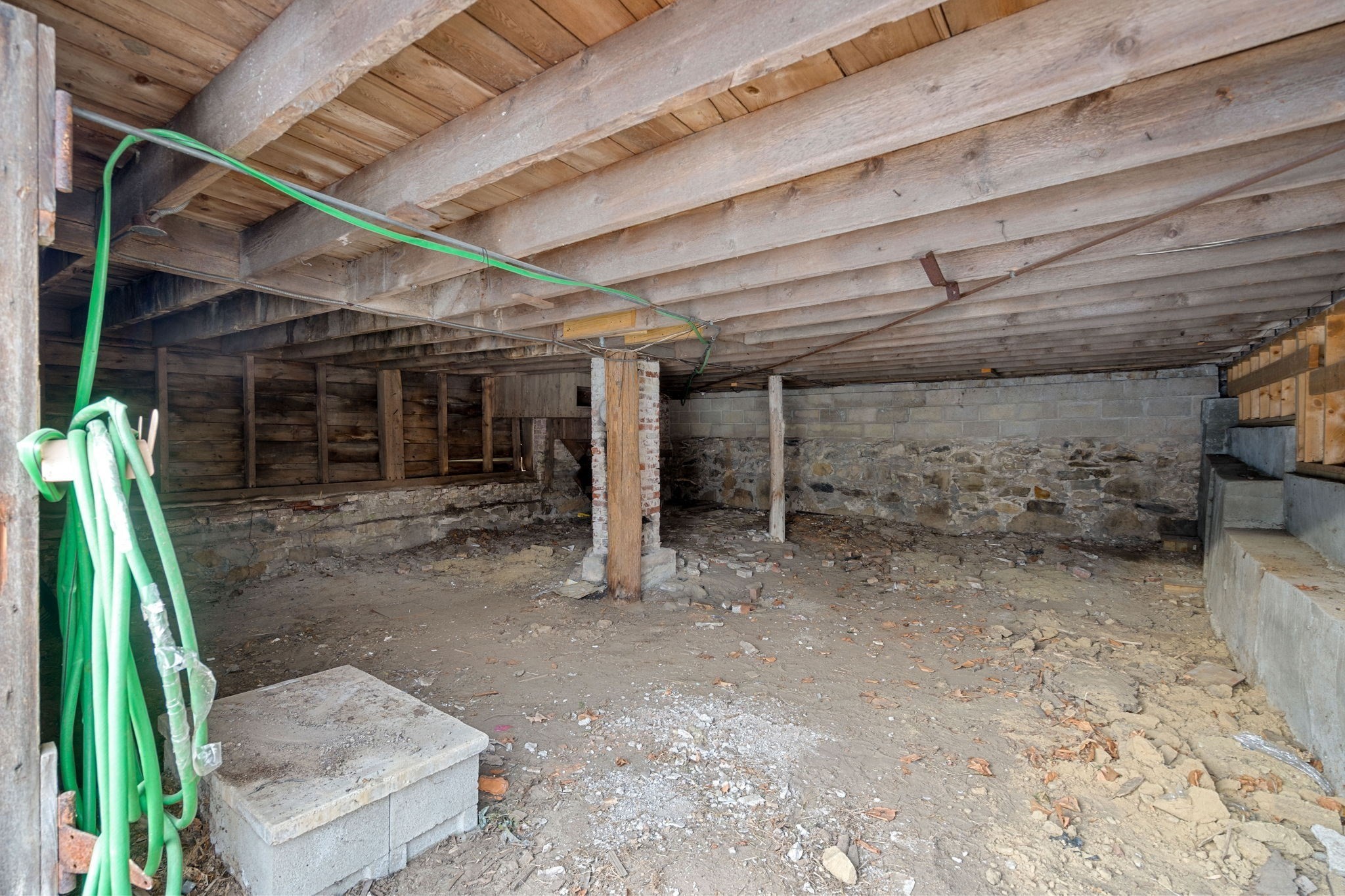 77 Race St, Haverhill, MA 01830 - Image 41