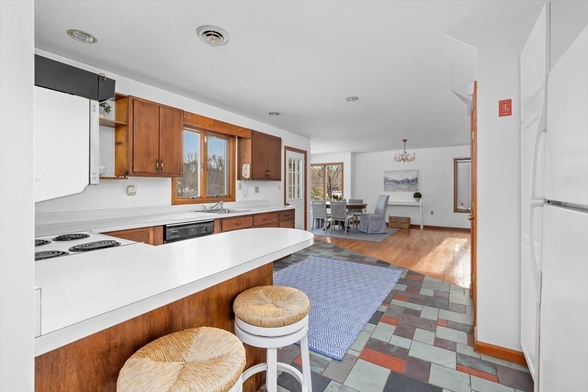 21 S Bradford Rd, Hingham, MA 02043 - Image 12