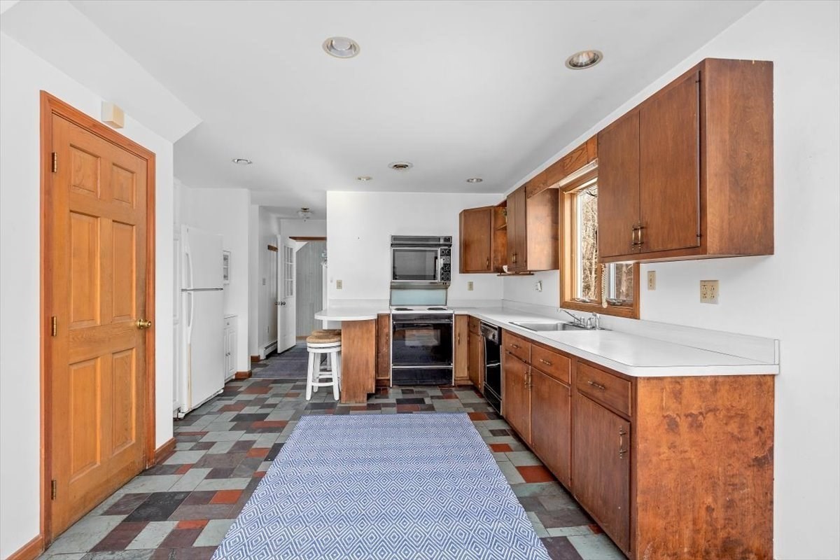 21 S Bradford Rd, Hingham, MA 02043 - Image 13