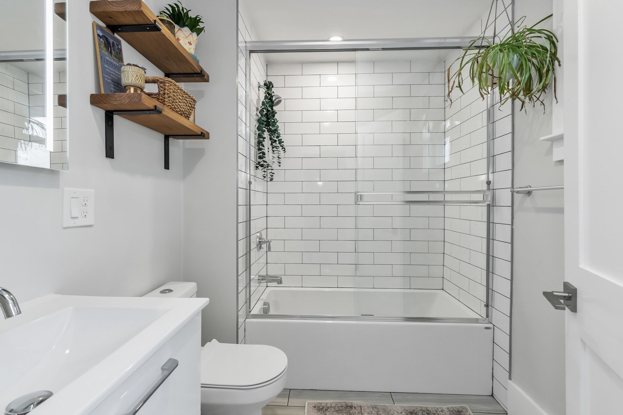 215 Maverick Unit 2, East Boston, Boston, MA 02128 - Image 8