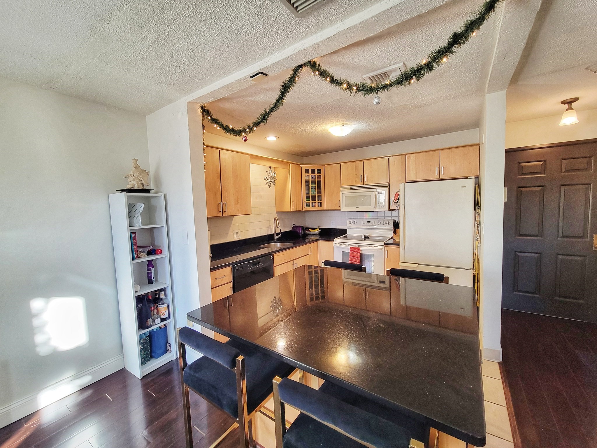 1029 Pleasant Street Unit 20, Worcester, MA 01602 - Image 2