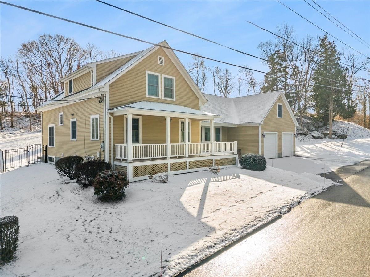 692 Elm St, Somerset, MA 02726 - Image 1