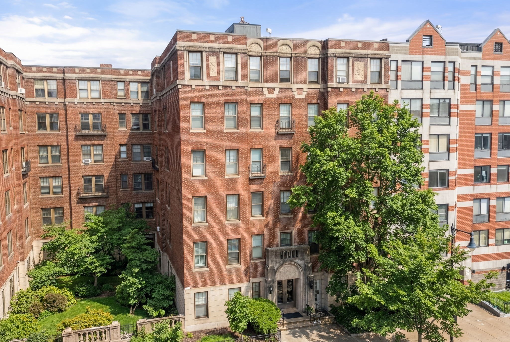 1945 Commonwealth Avenue Unit 4, Boston College, Boston, MA 02135