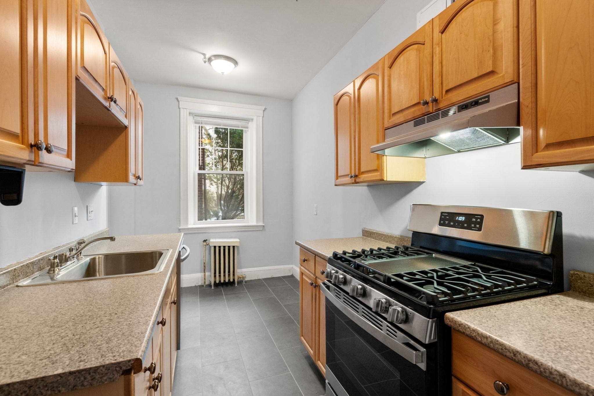 1945 Commonwealth Avenue Unit 4, Boston College, Boston, MA 02135 - Image 11