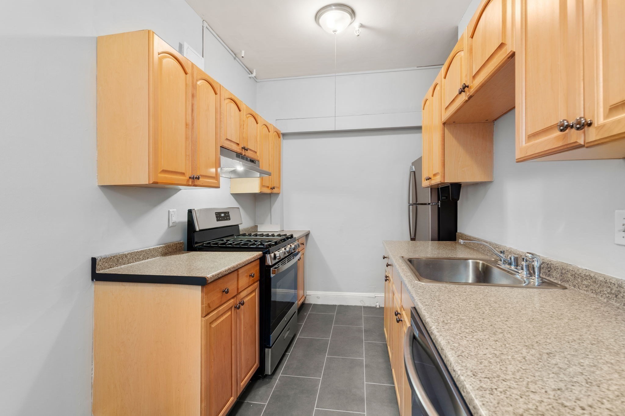 1945 Commonwealth Avenue Unit 4, Boston College, Boston, MA 02135 - Image 17