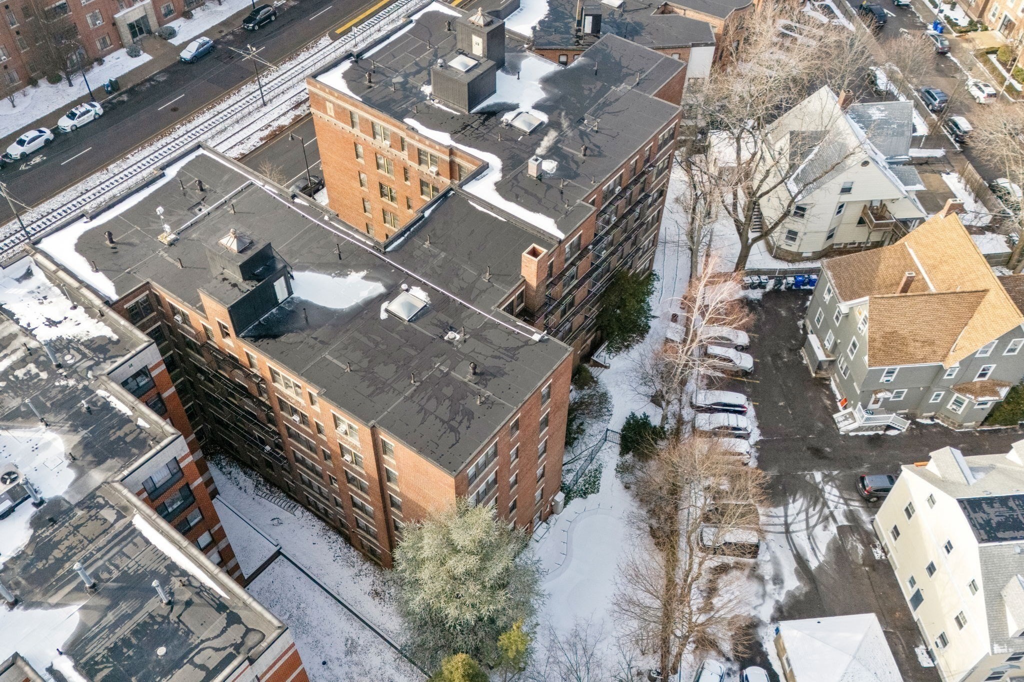 1945 Commonwealth Avenue Unit 4, Boston College, Boston, MA 02135 - Image 37