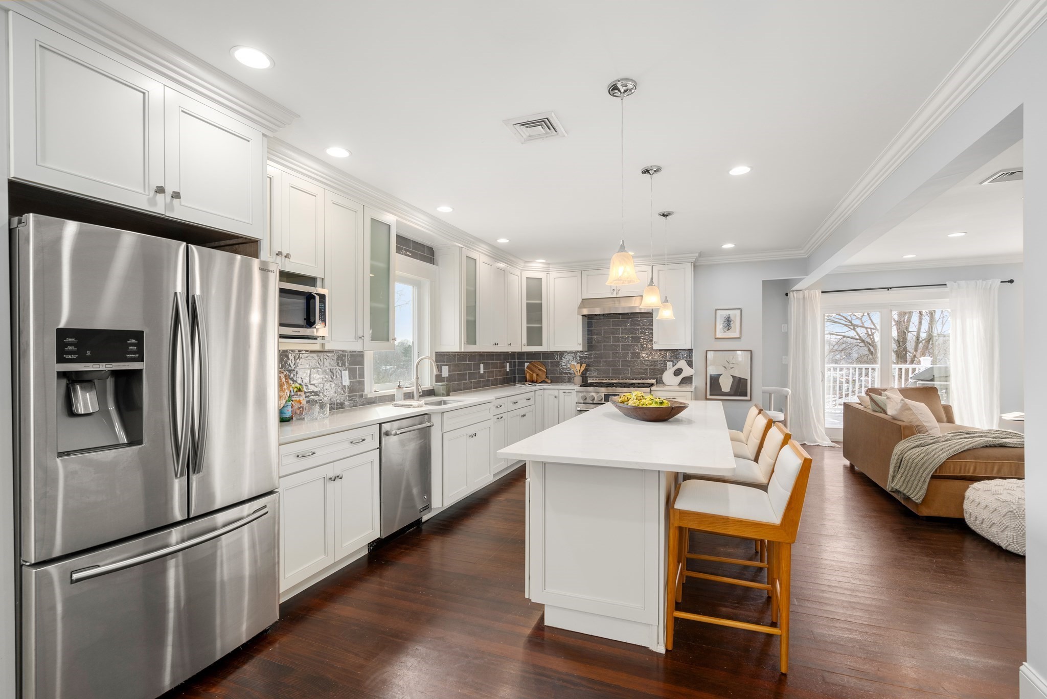 20 Manthorne Rd Unit 2, West Roxbury, Boston, MA 02132