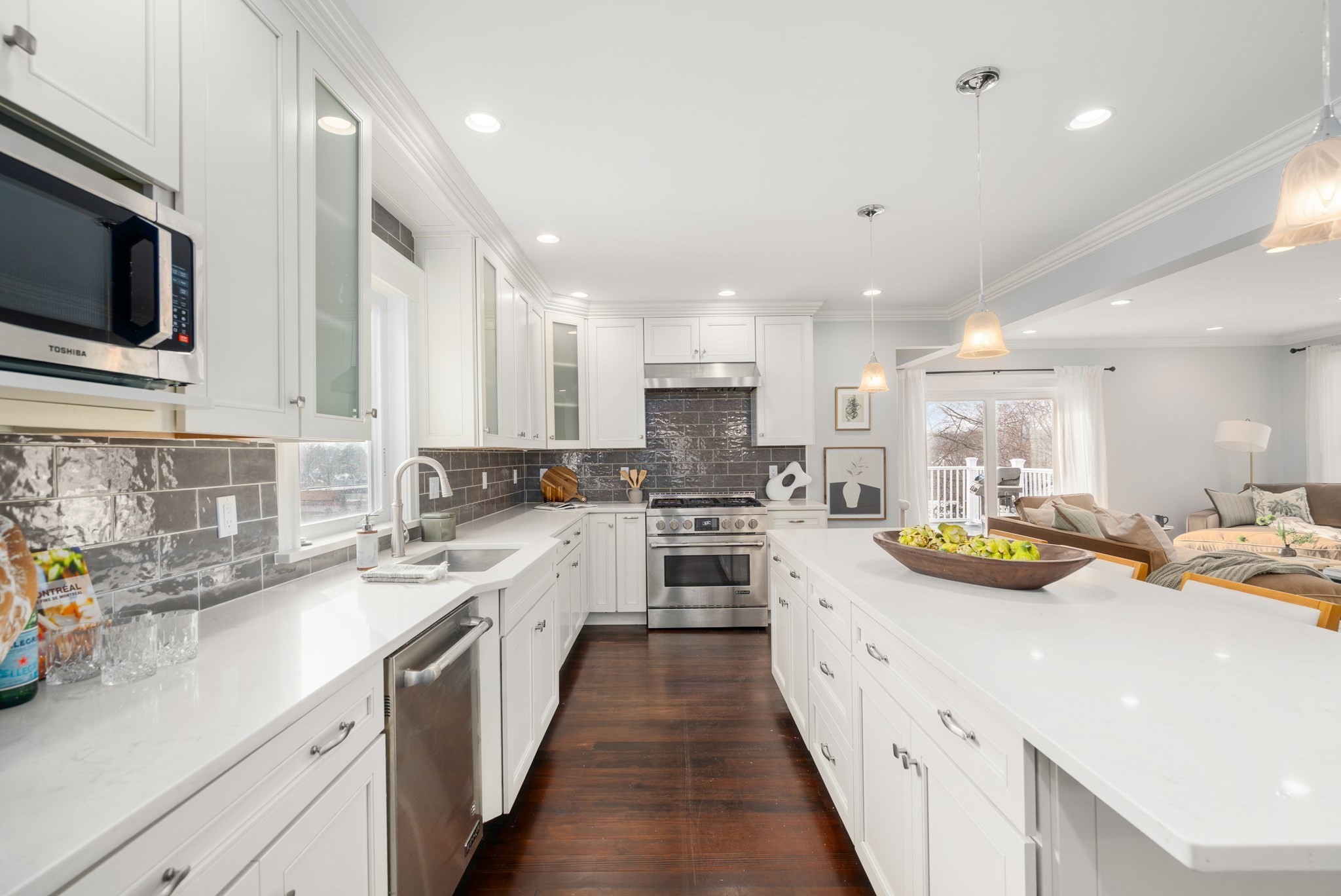 20 Manthorne Rd Unit 2, West Roxbury, Boston, MA 02132 - Image 2