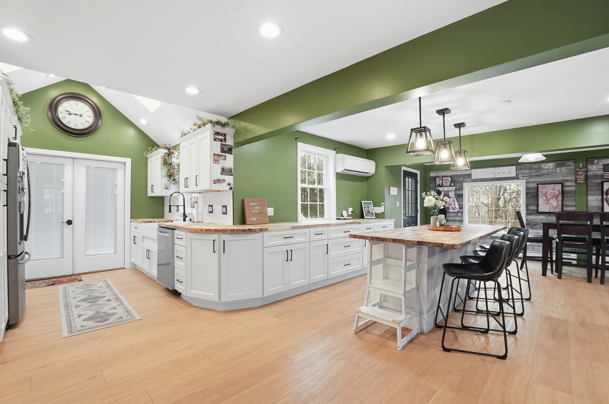 98 Cliffe Ave, Swansea, MA 02777 - Image 3