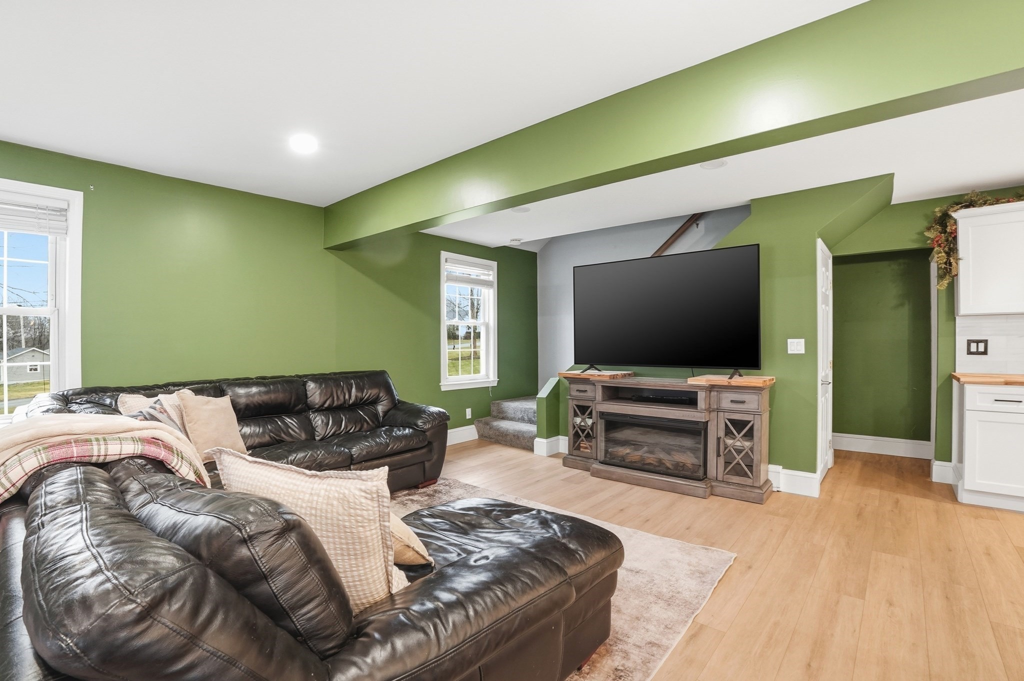 98 Cliffe Ave, Swansea, MA 02777 - Image 7