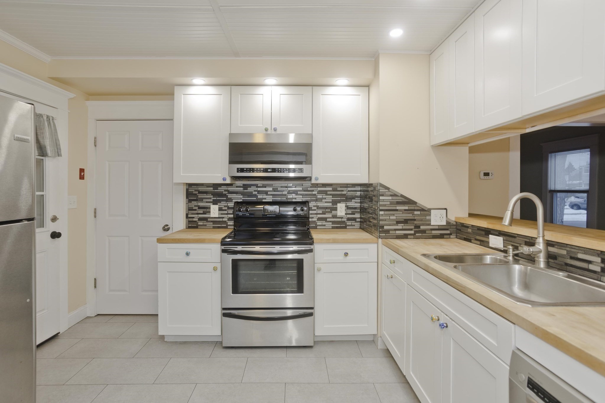 53 Warren Street, West Springfield, MA 01089 - Image 12