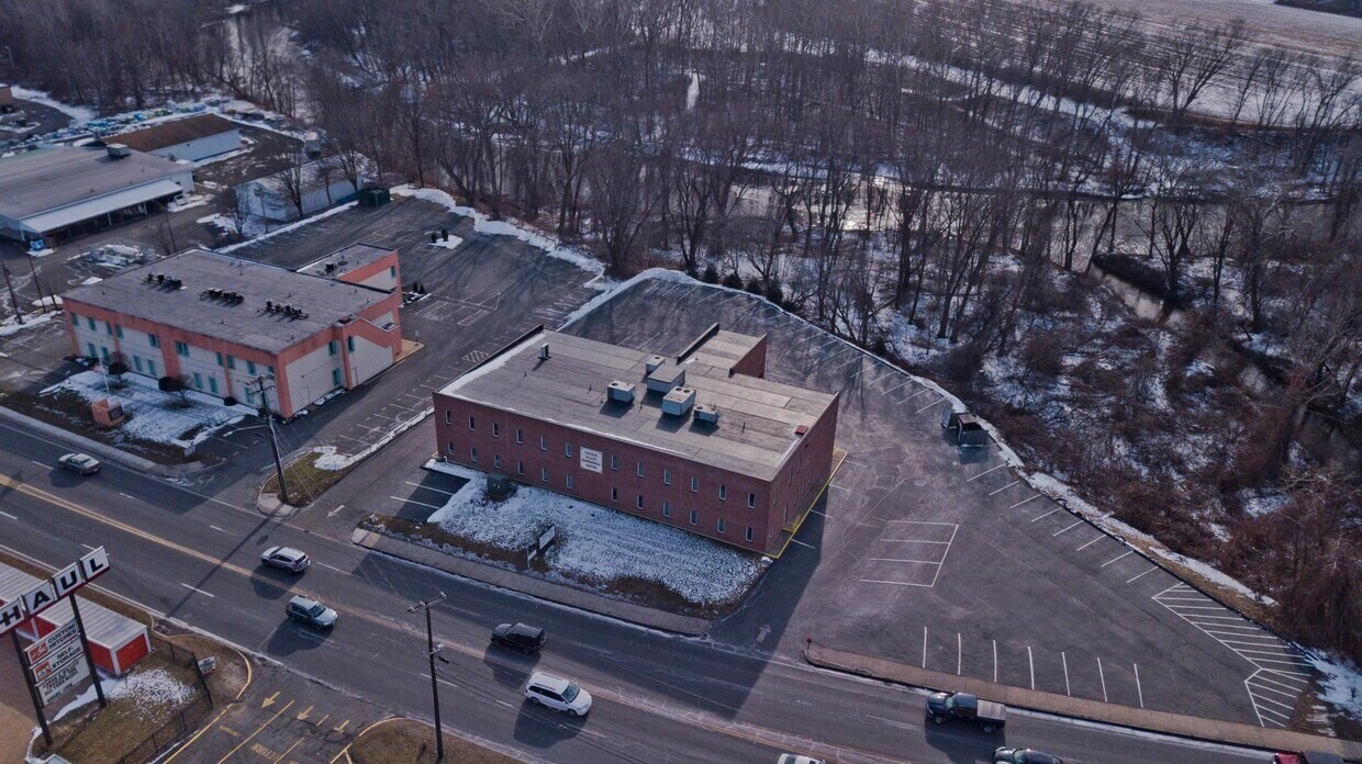 65 Springfield Rd, Westfield, MA 01085 - Image 3