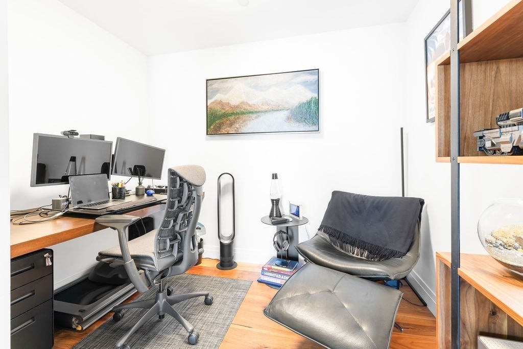 300 Pier 4 Blvd Unit 8A, Seaport, Boston, MA 02210 - Image 22