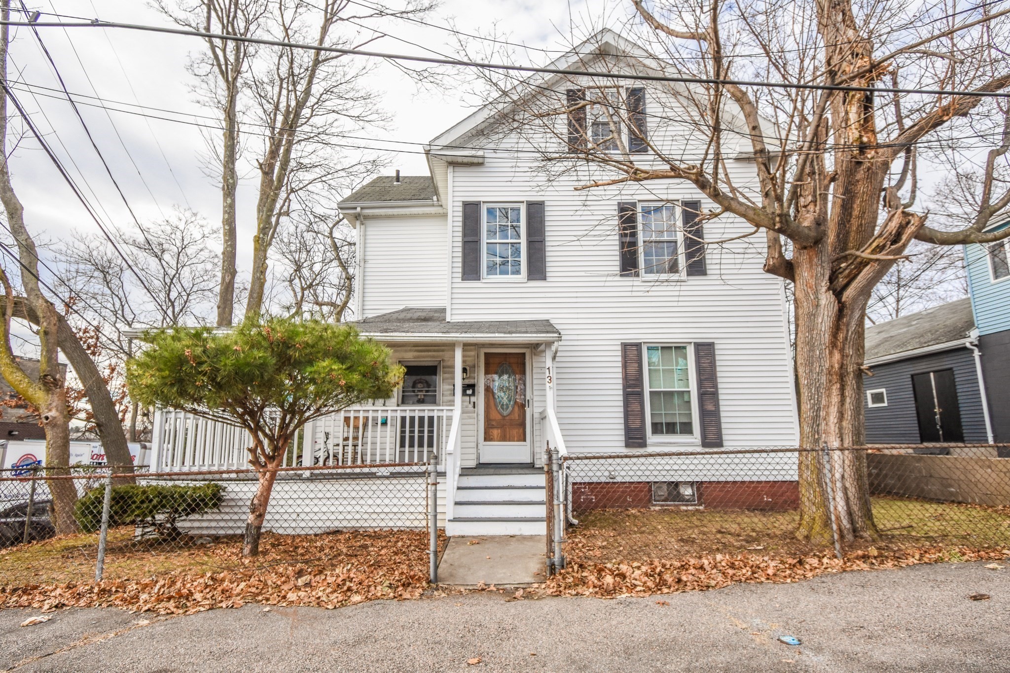 13 Ash St, Quincy, MA 02171