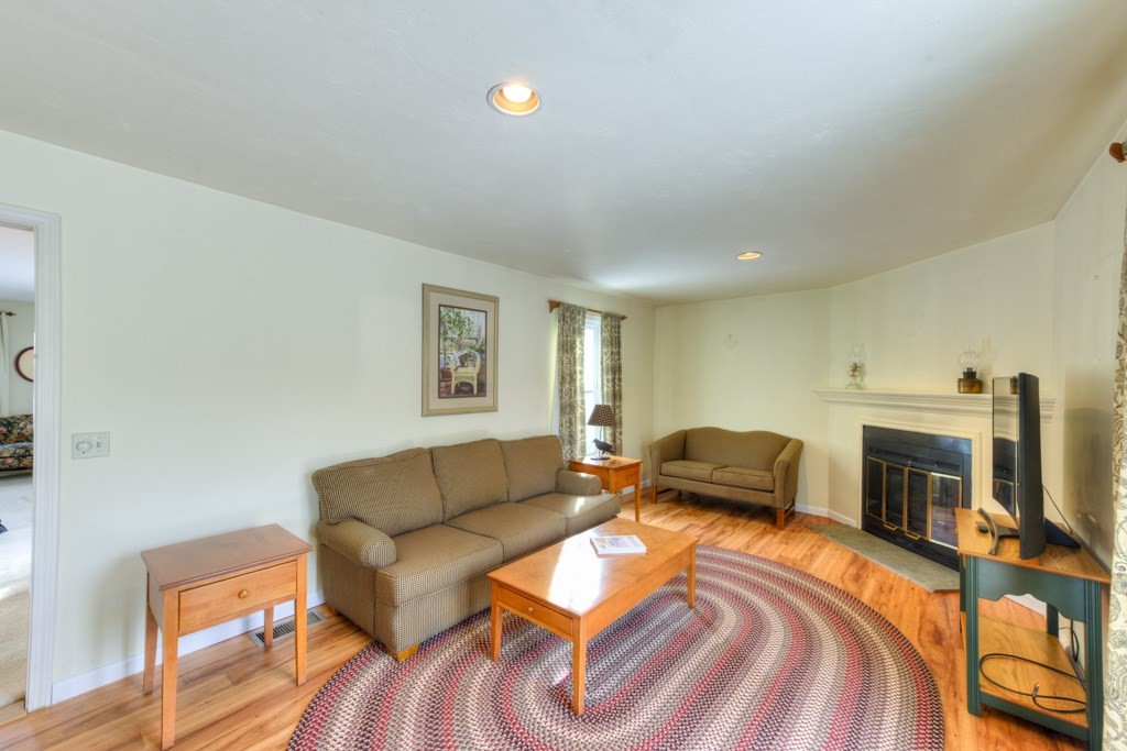 65 Brookdale Cir Unit 65, Shrewsbury, MA 01545 - Image 16