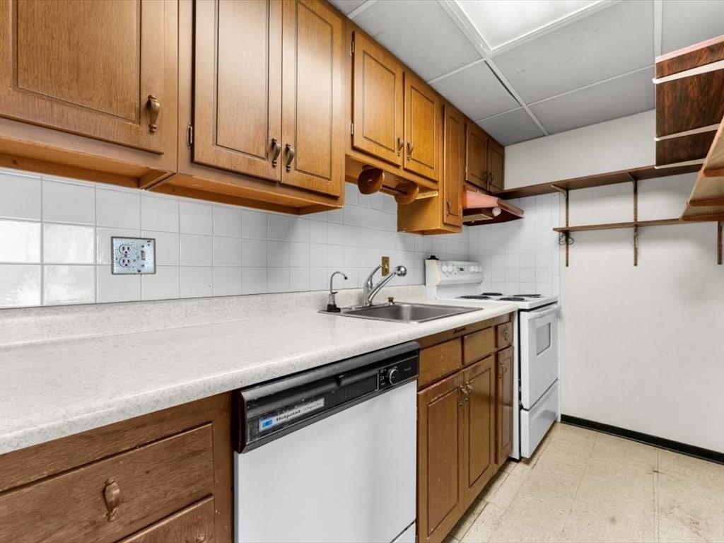 2353 Massachusetts Ave Unit 73, Cambridge, MA 02140 - Image 2