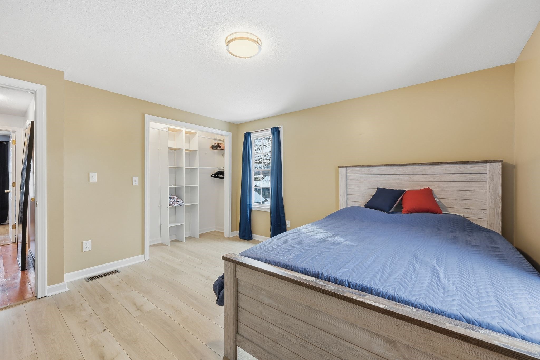 44 Border St, Springfield, MA 01104 - Image 29