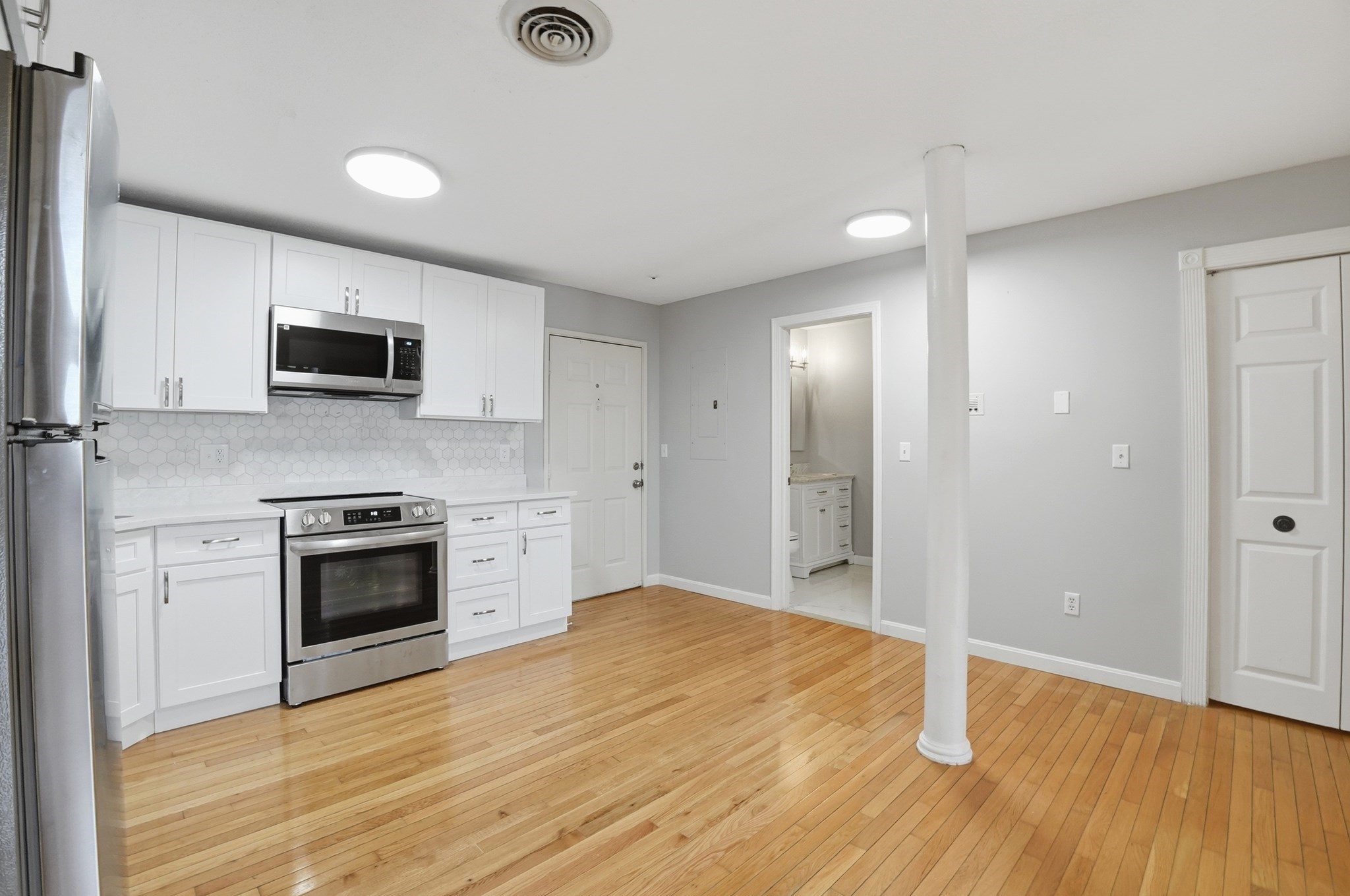 96 Old Colony Avenue Unit 215, Taunton, MA 02718