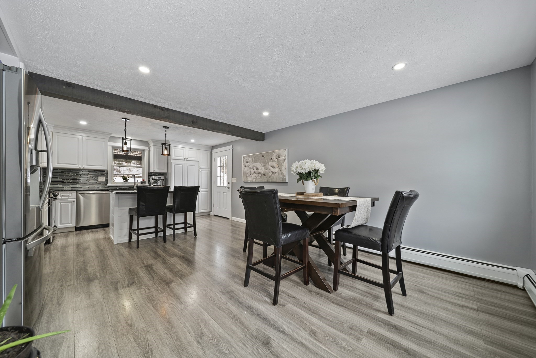 19 Pioneer Dr, Nashua, NH 03062 - Image 2