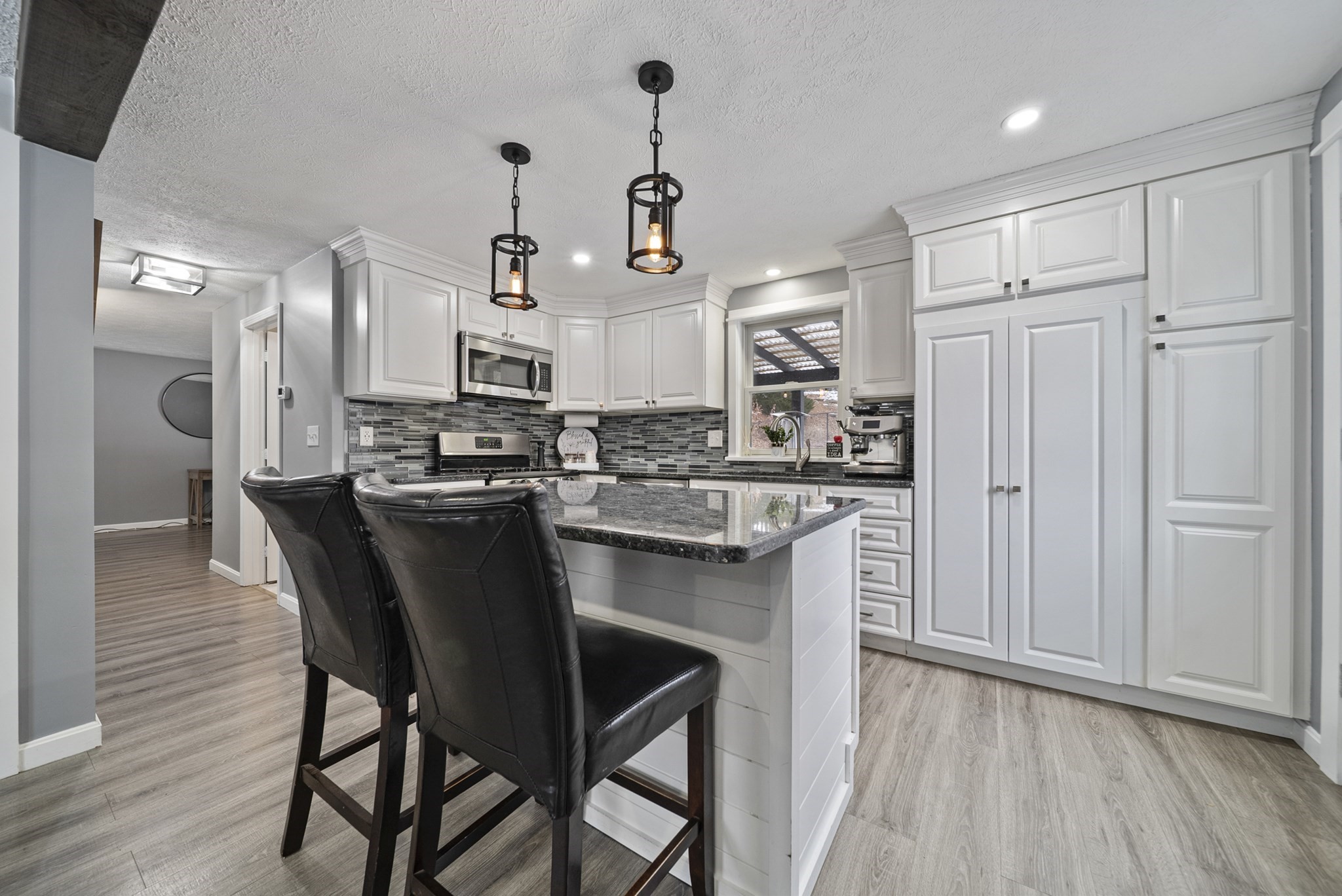 19 Pioneer Dr, Nashua, NH 03062 - Image 3