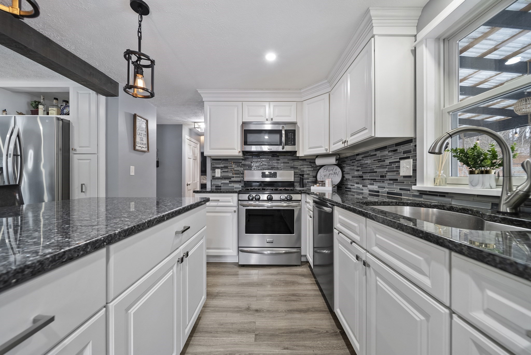 19 Pioneer Dr, Nashua, NH 03062 - Image 5