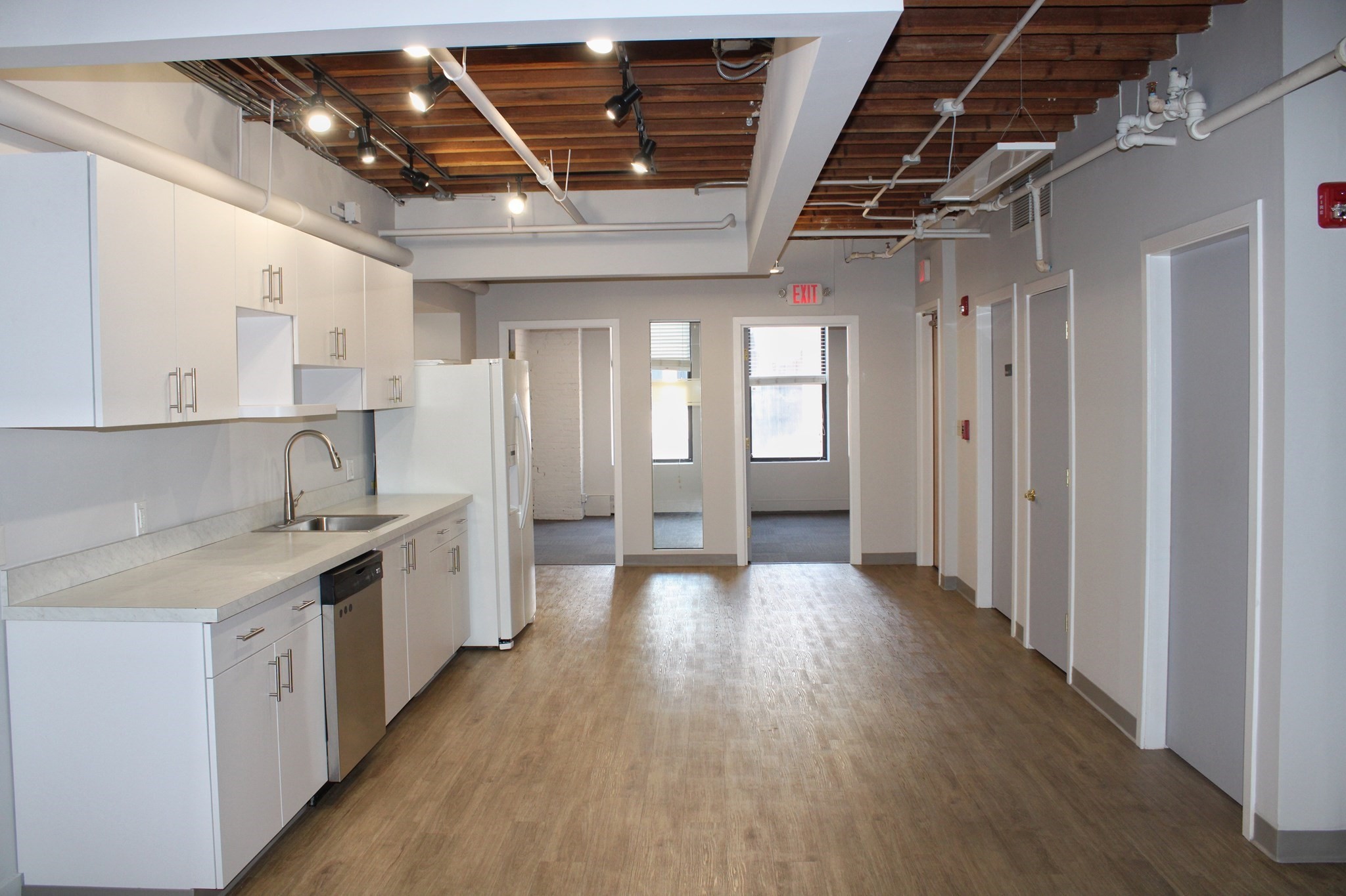 162 Canal Street Unit 4th Fl, West End, Boston, MA 02114 - Image 2