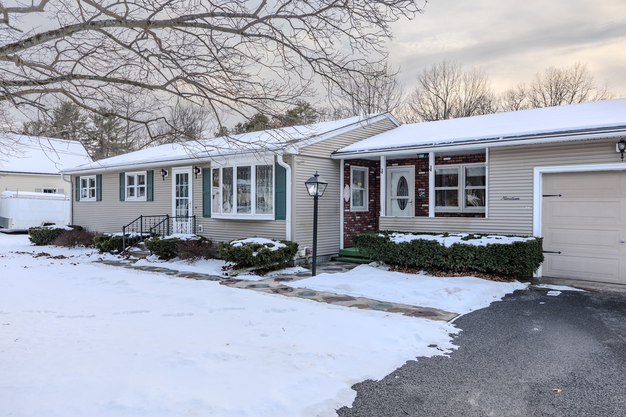 19 Sherwood Ave, Westfield, MA 01085 - Image 3
