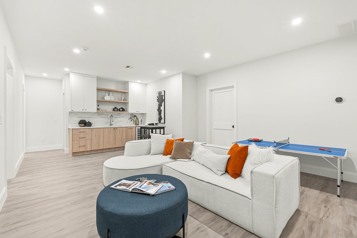 8 Oakdale Ave, Wellesley, MA 02482 - Image 28