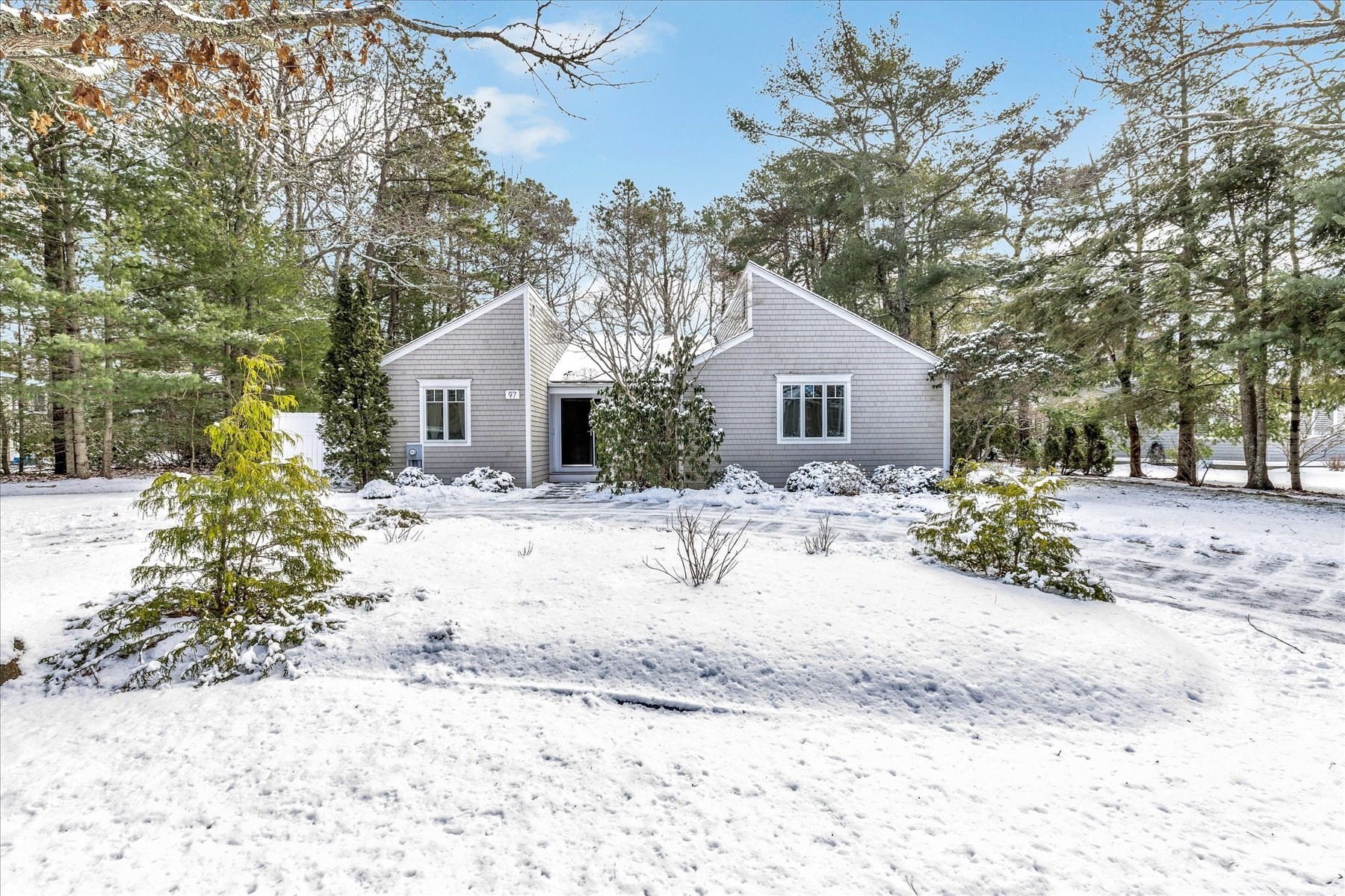 97 Walton Heath Way, Mashpee, MA 02649 - Image 2