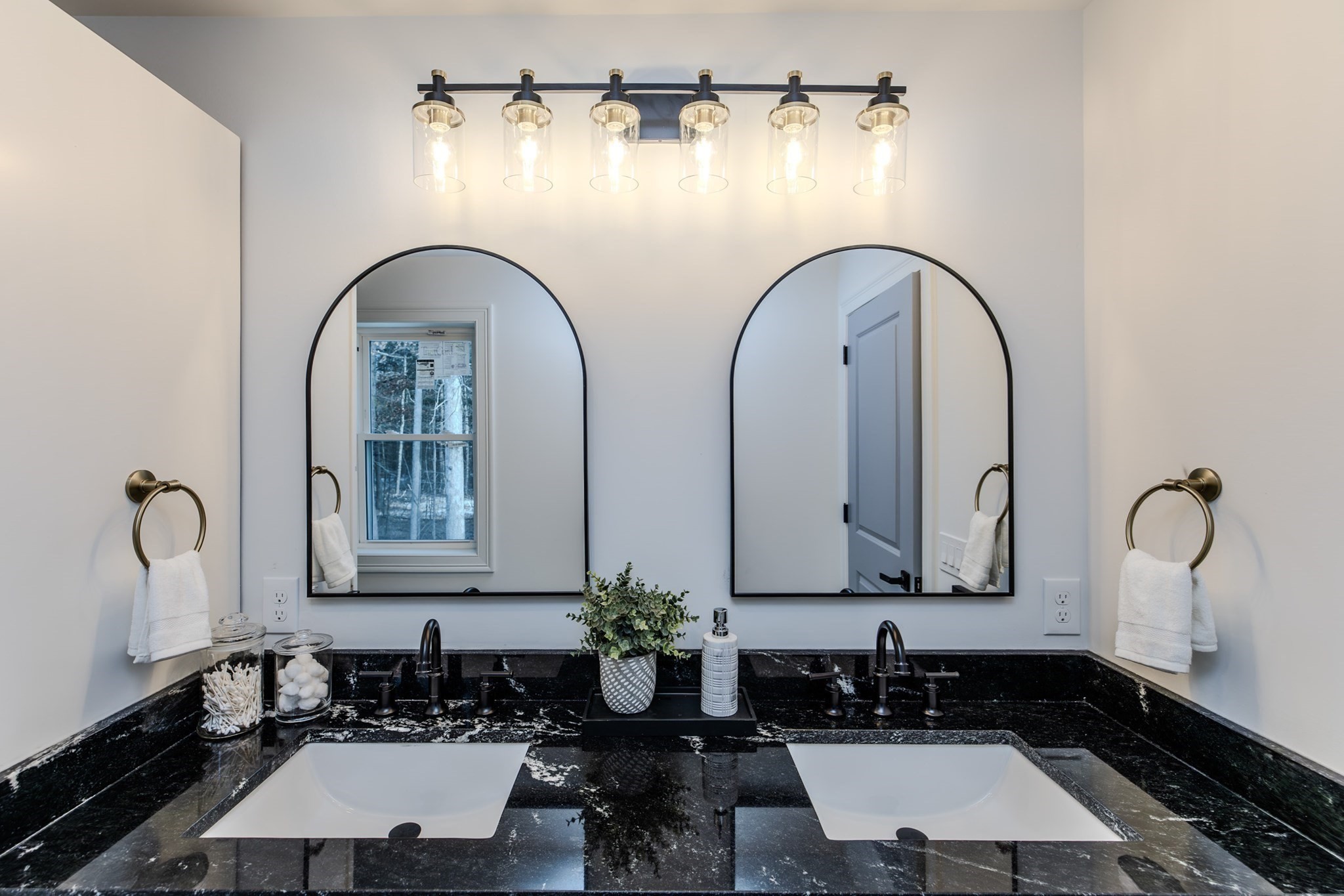 32 Country Ln, Palmer, MA 01069 - Image 12