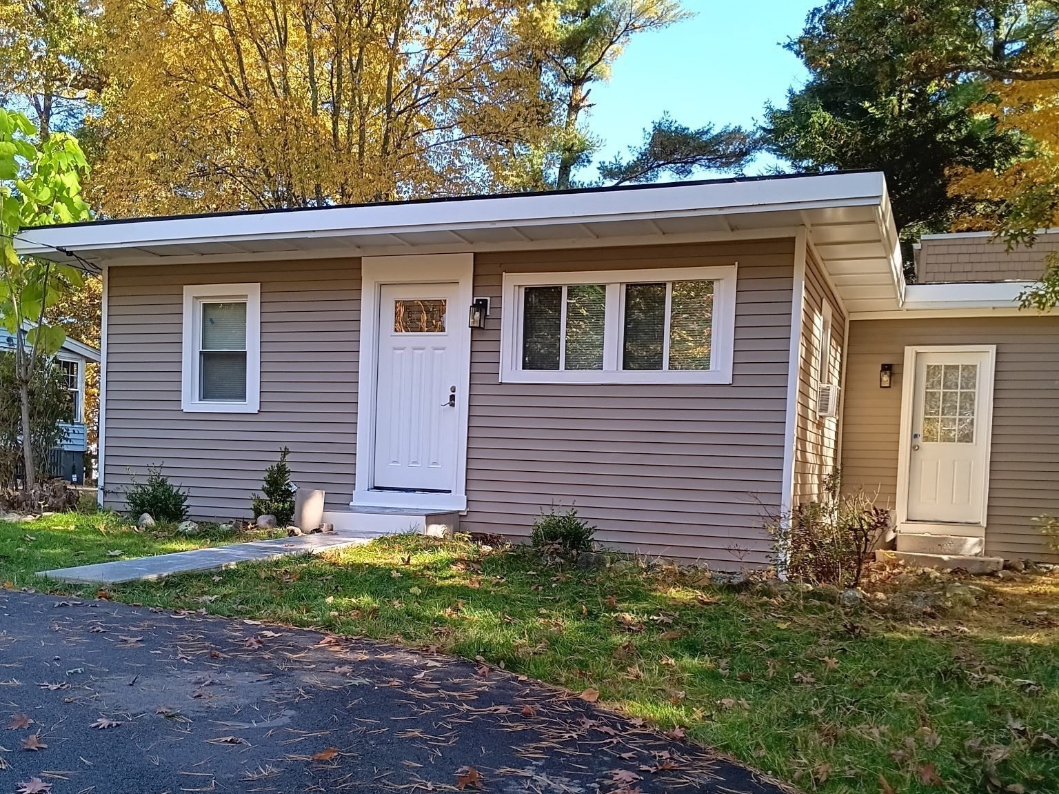 73 Laurie Ave, Abington, MA 02351