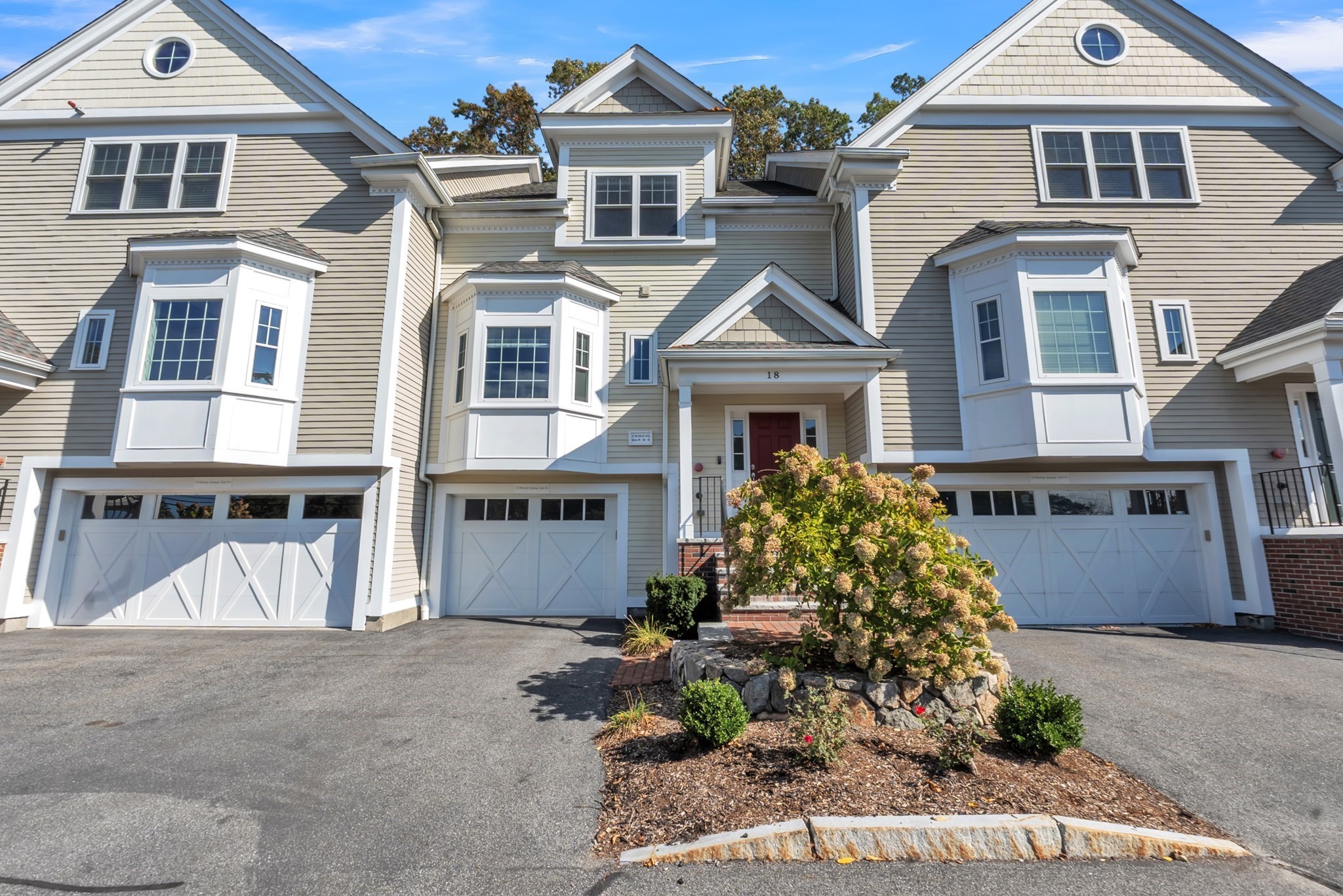 12 Murray Ave Unit 18, Burlington, MA 01803