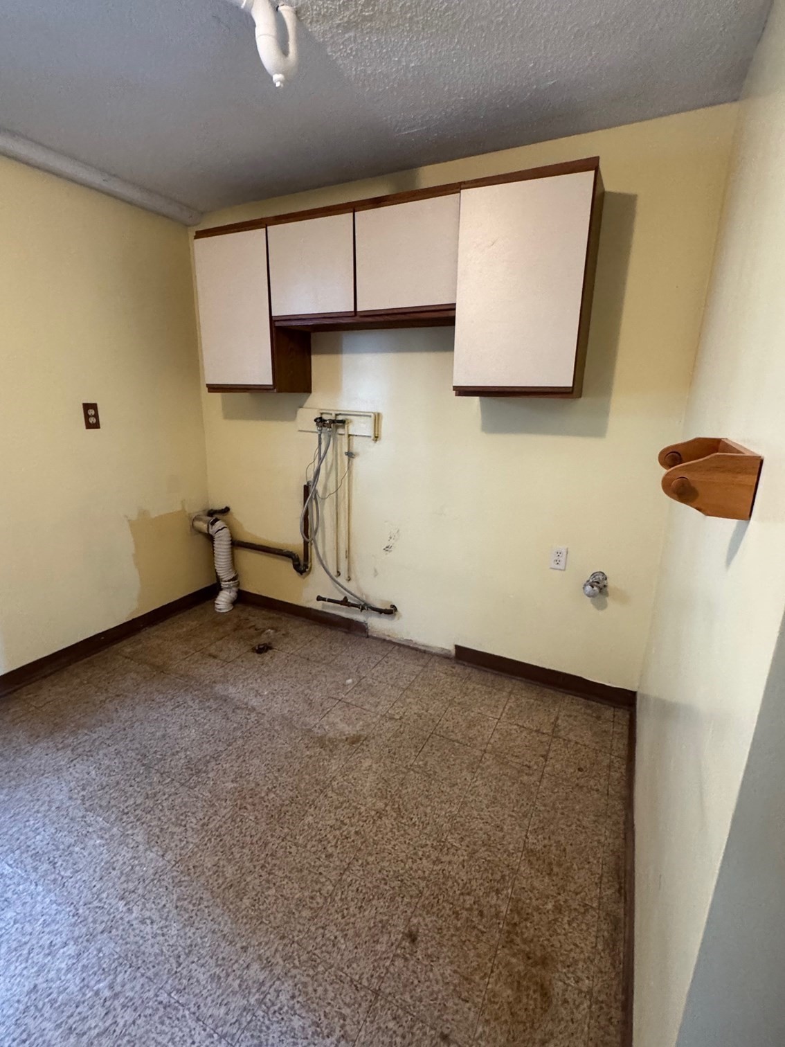 454 Lexington St, Woburn, MA 01801 - Image 13