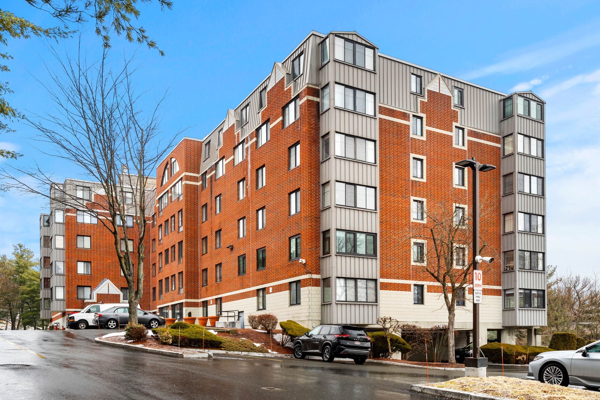 100 Ledgewood Dr Unit 117, Stoneham, MA 02180