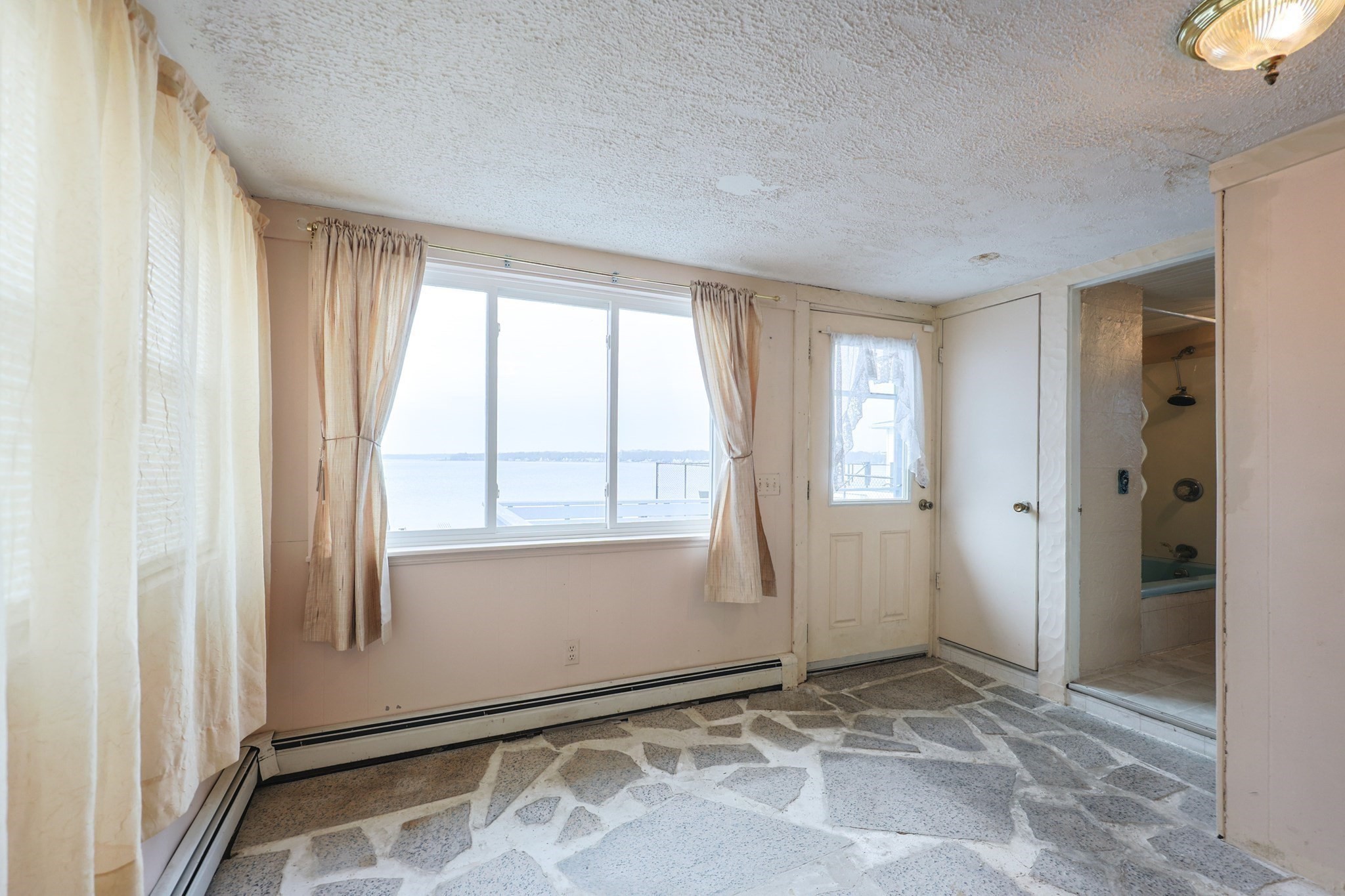 84 Bluff Avenue, Swansea, MA 02777 - Image 9
