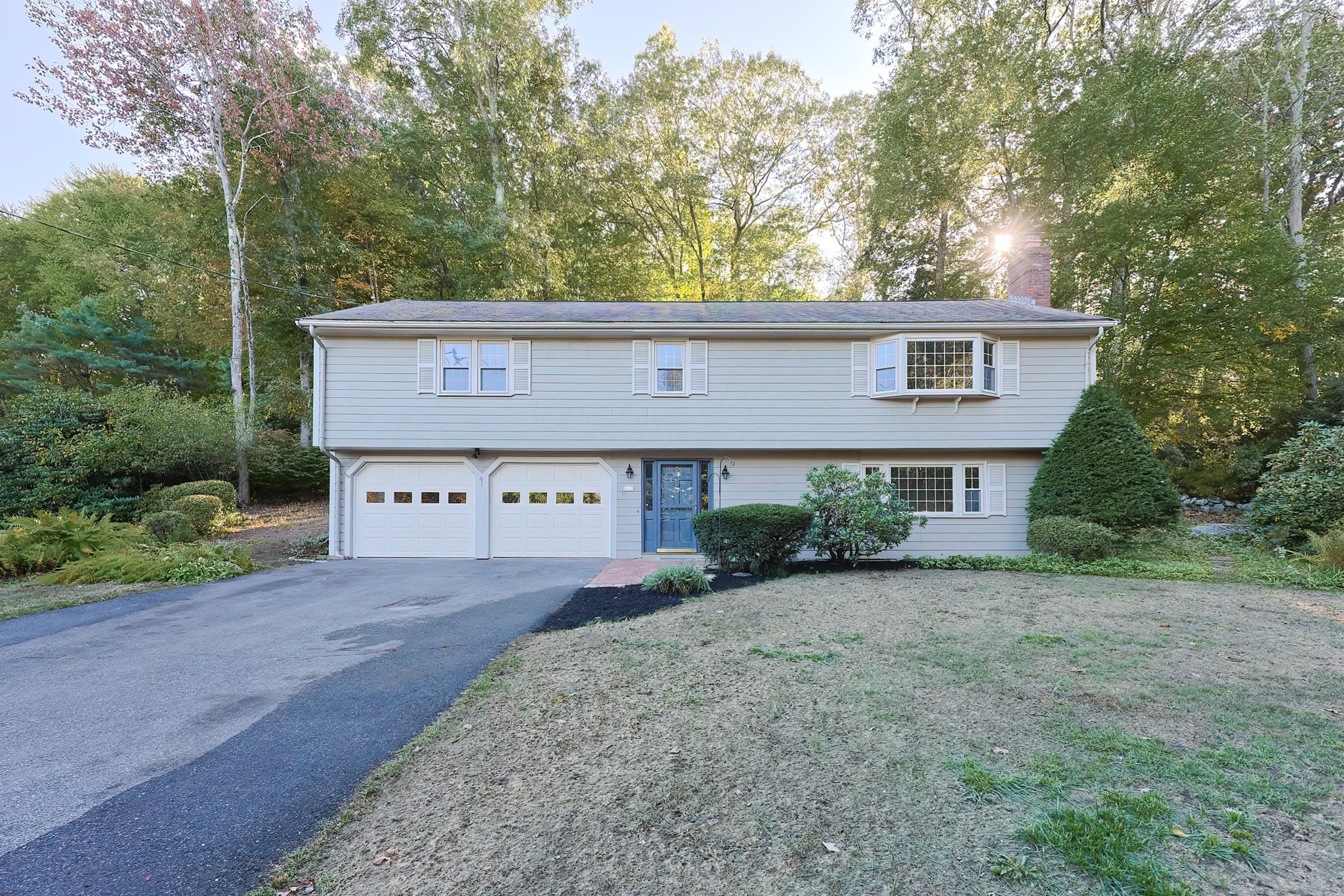 327 Singletary Ln, Framingham, MA 01702