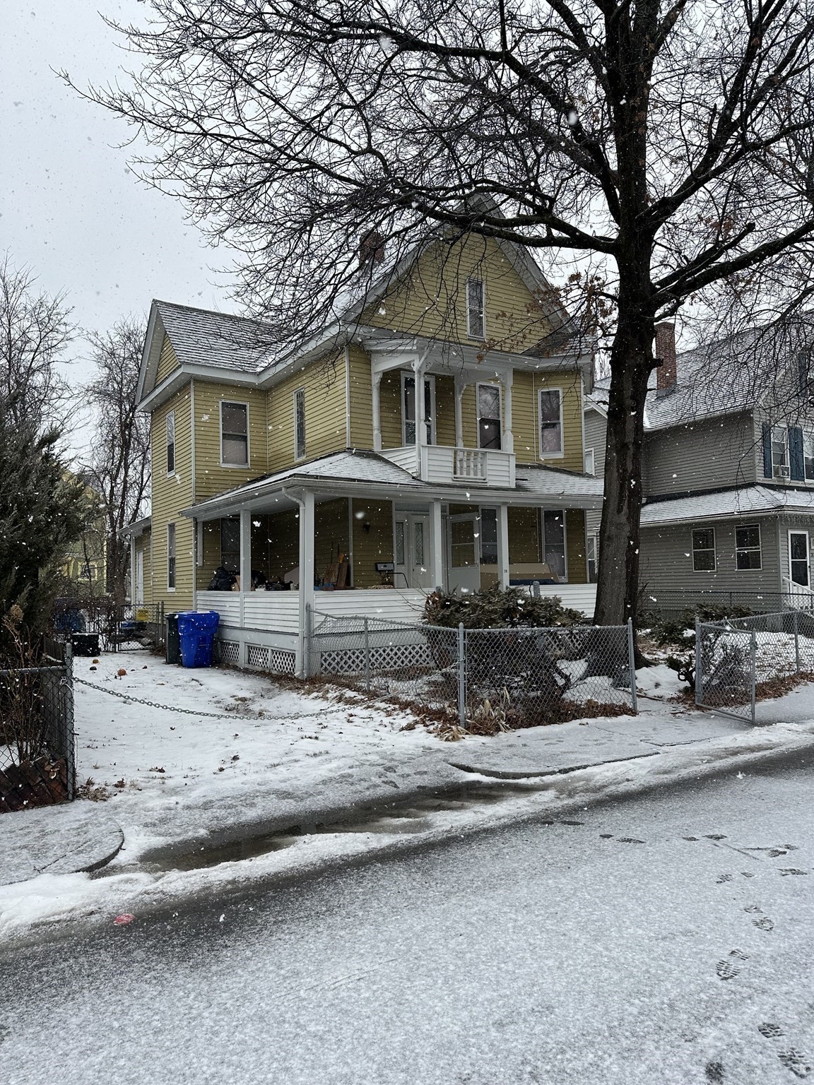 20 Hawthorne St, Springfield, MA 01105 - Image 1